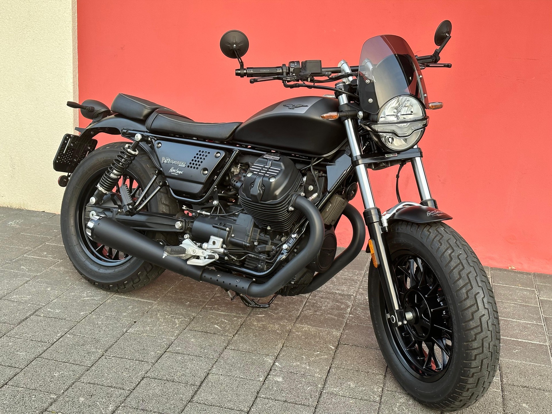 MOTO GUZZI V9 850 Bobber (35kW) - 8
