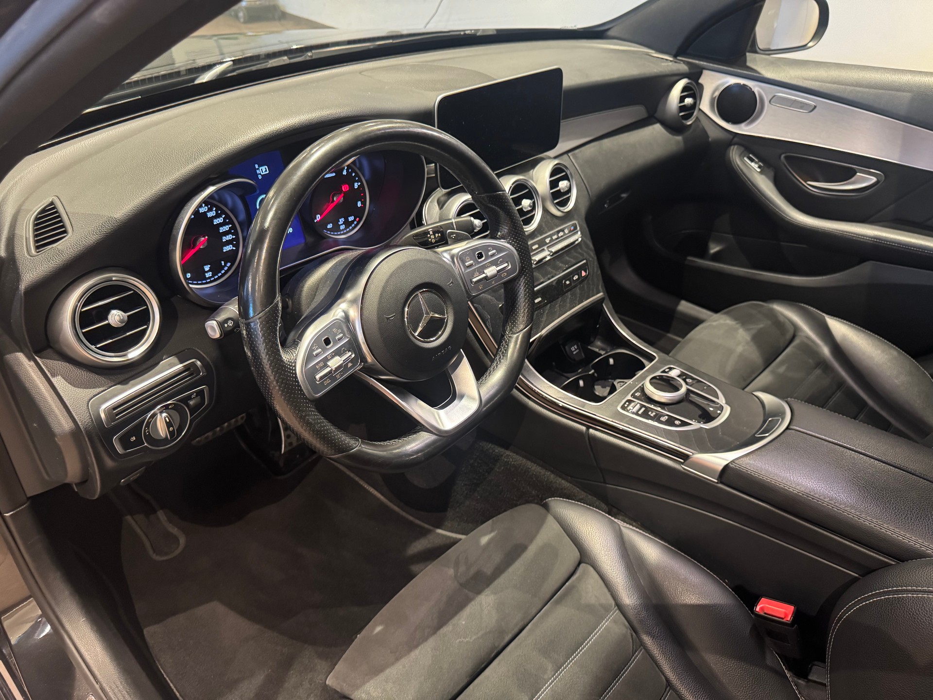 MERCEDES-BENZ C 220 d AMG Line - 11