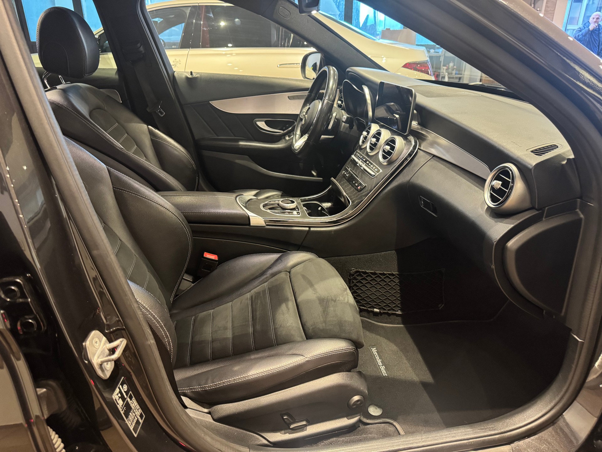 MERCEDES-BENZ C 220 d AMG Line - 6