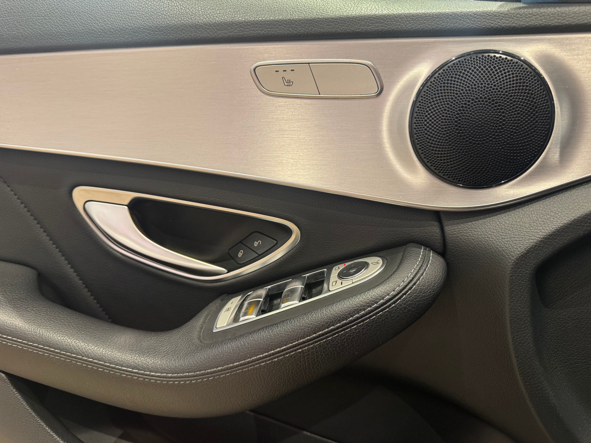 MERCEDES-BENZ C 220 d AMG Line - 16