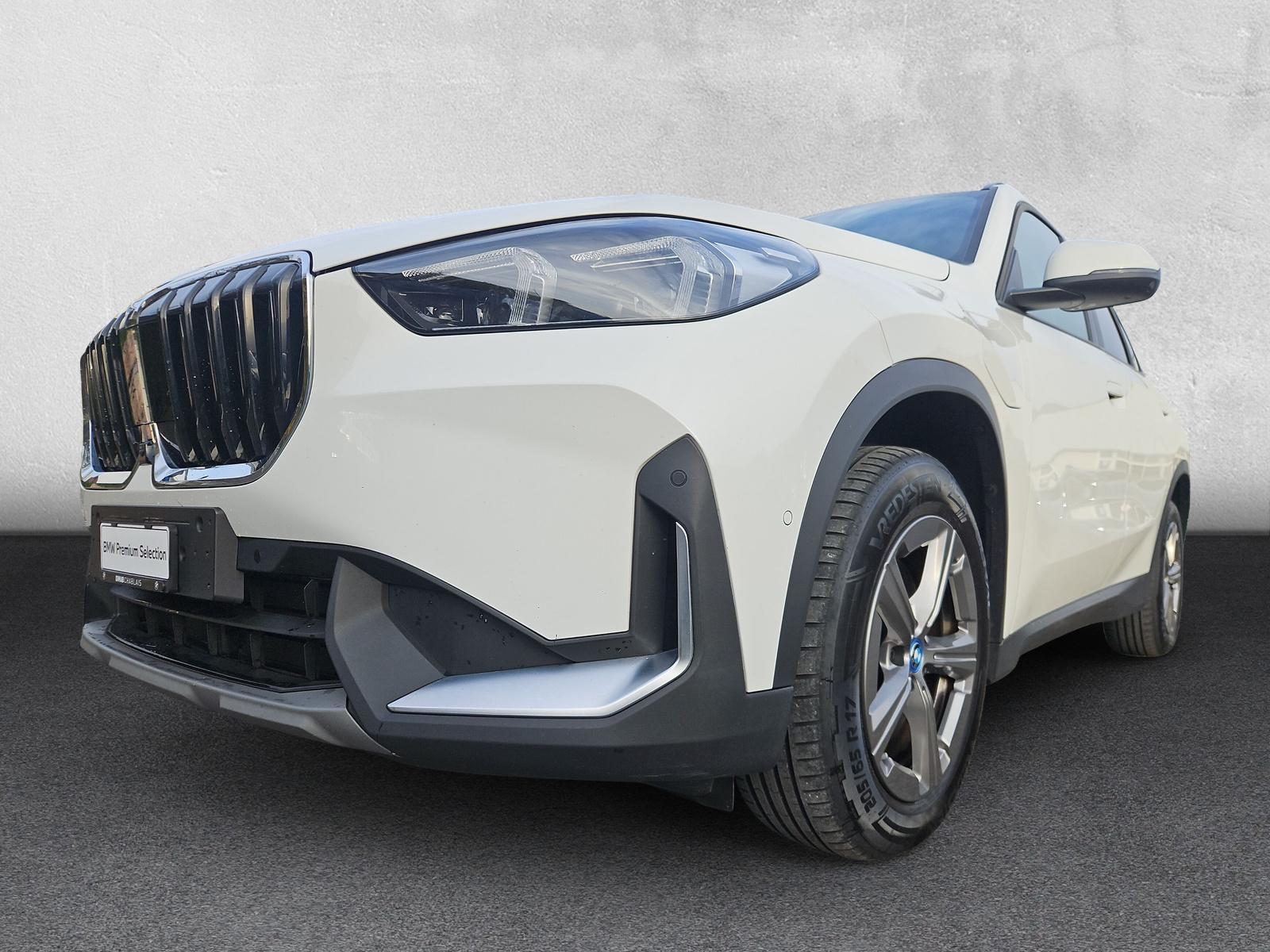 BMW X1 30e xDrive U11 (CH) AHK 1.8T - 8