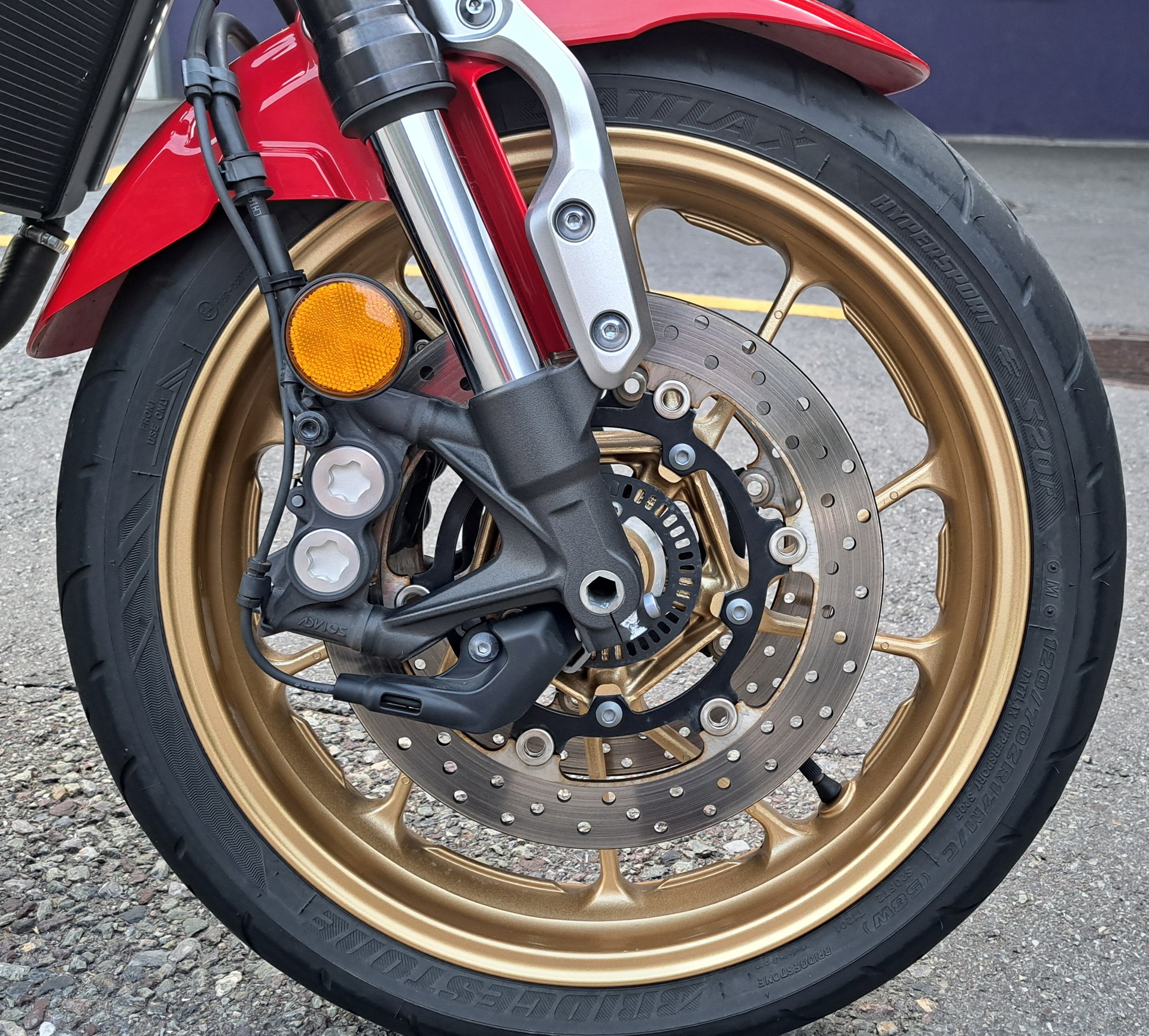 YAMAHA XSR 900 - 14