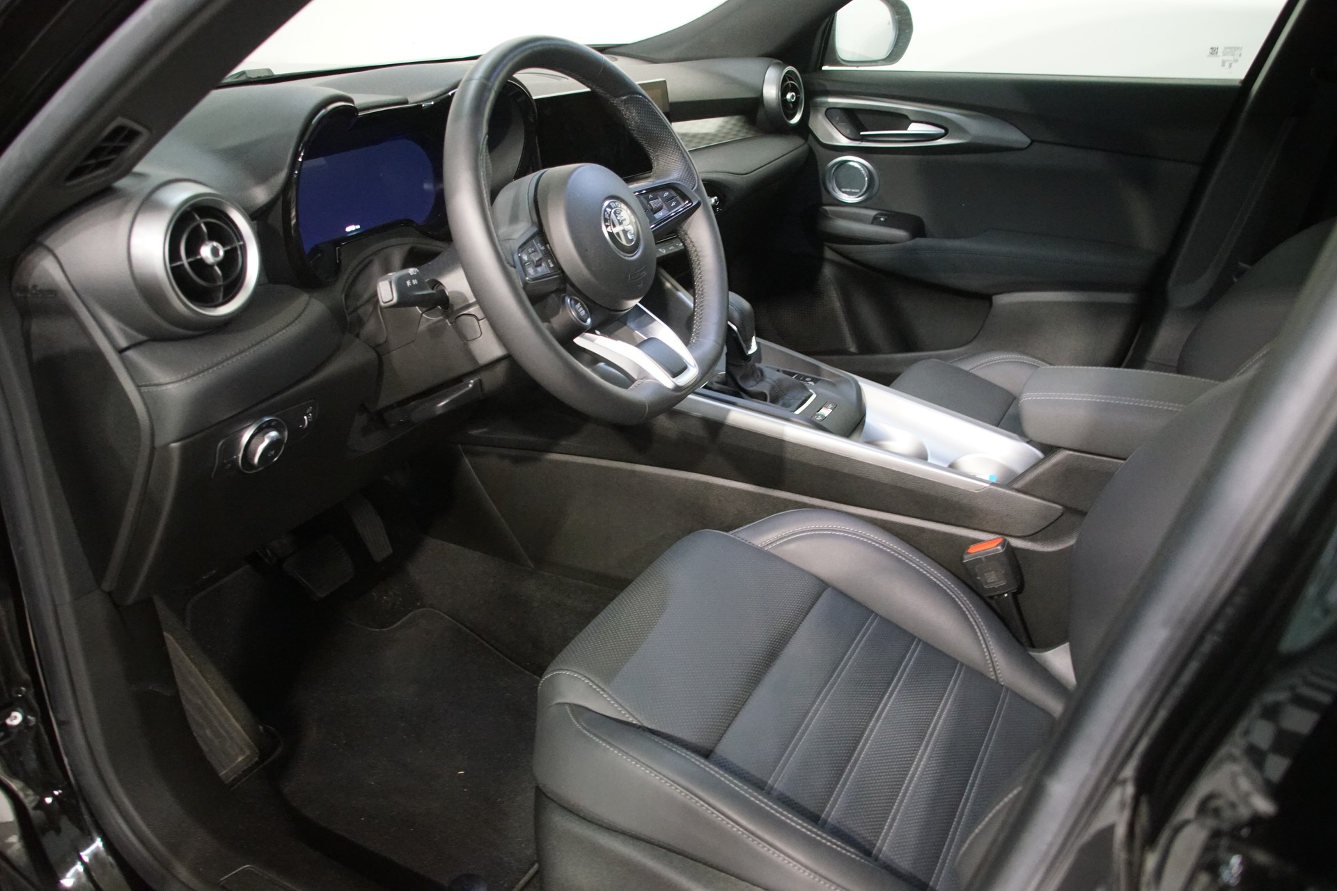 ALFA ROMEO Tonale 1.5 48V Hybrid Ti Edition **swiss** - 9