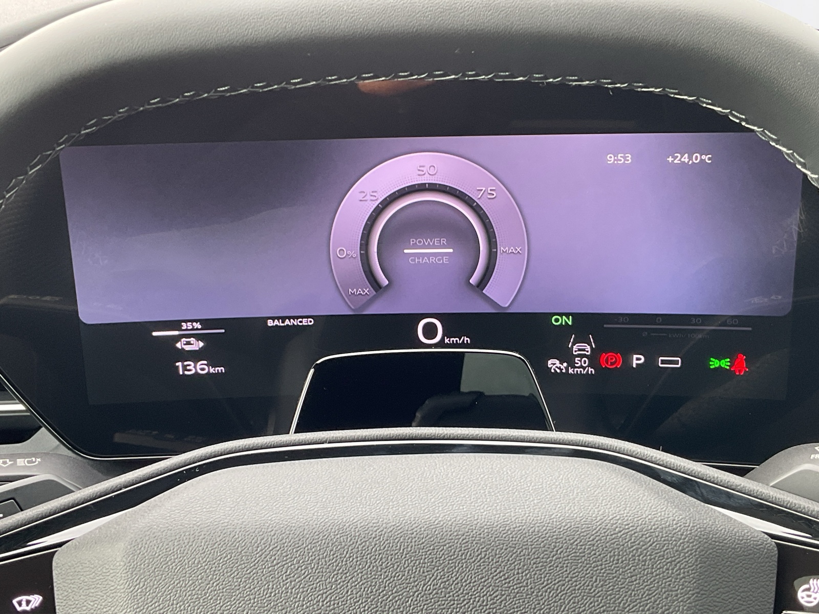 AUDI Q6 e-tron quattro - 8