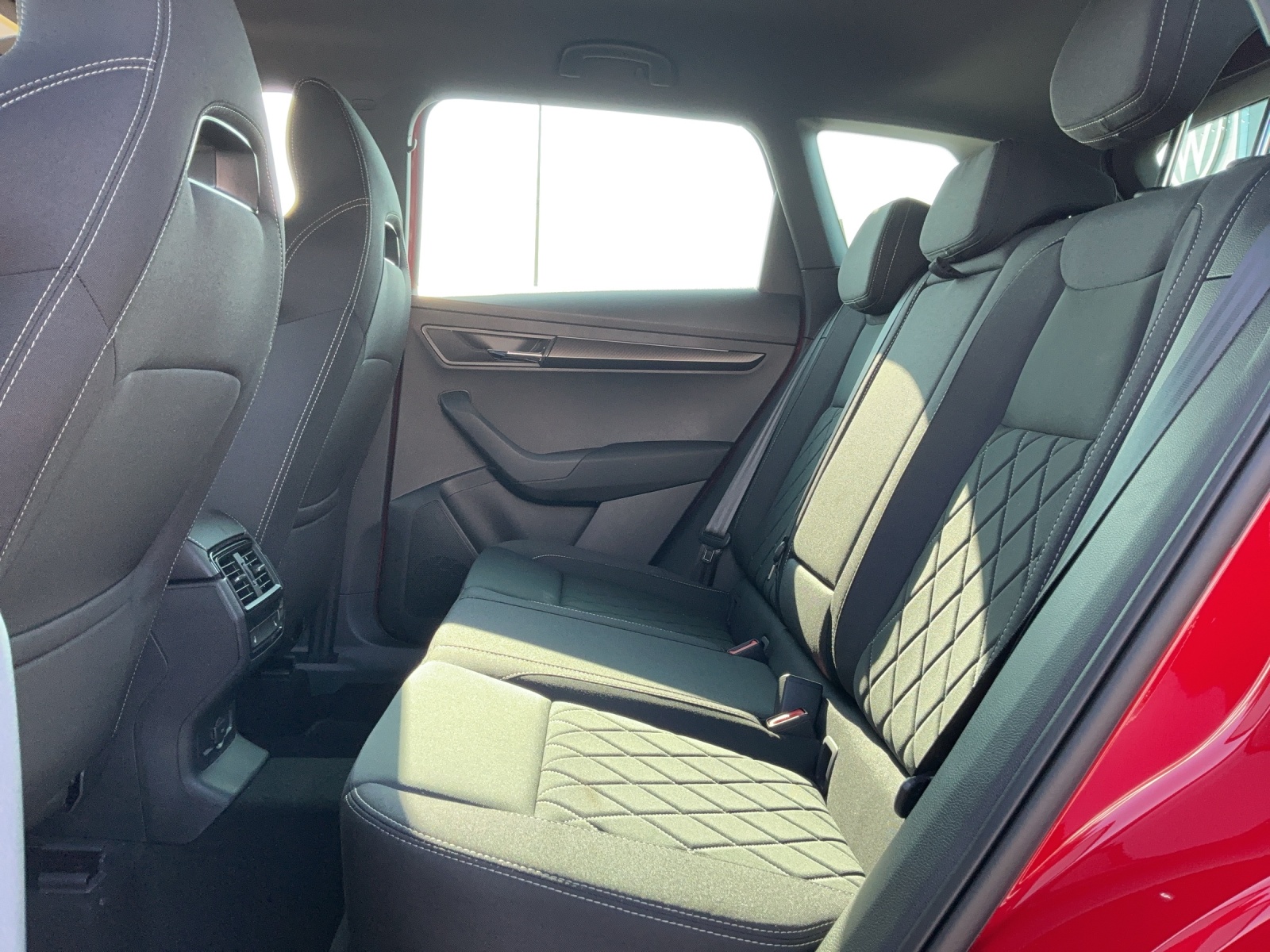 SKODA Karoq 2.0 TSI SportLine 4x4 DSG - 11