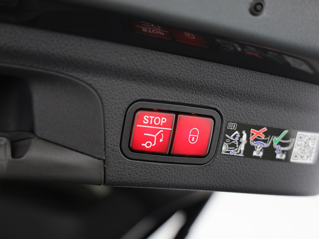 MERCEDES-BENZ GLE 53 AMG Hybrid EQ Star 4Matic+ 9G-Tronic - 23