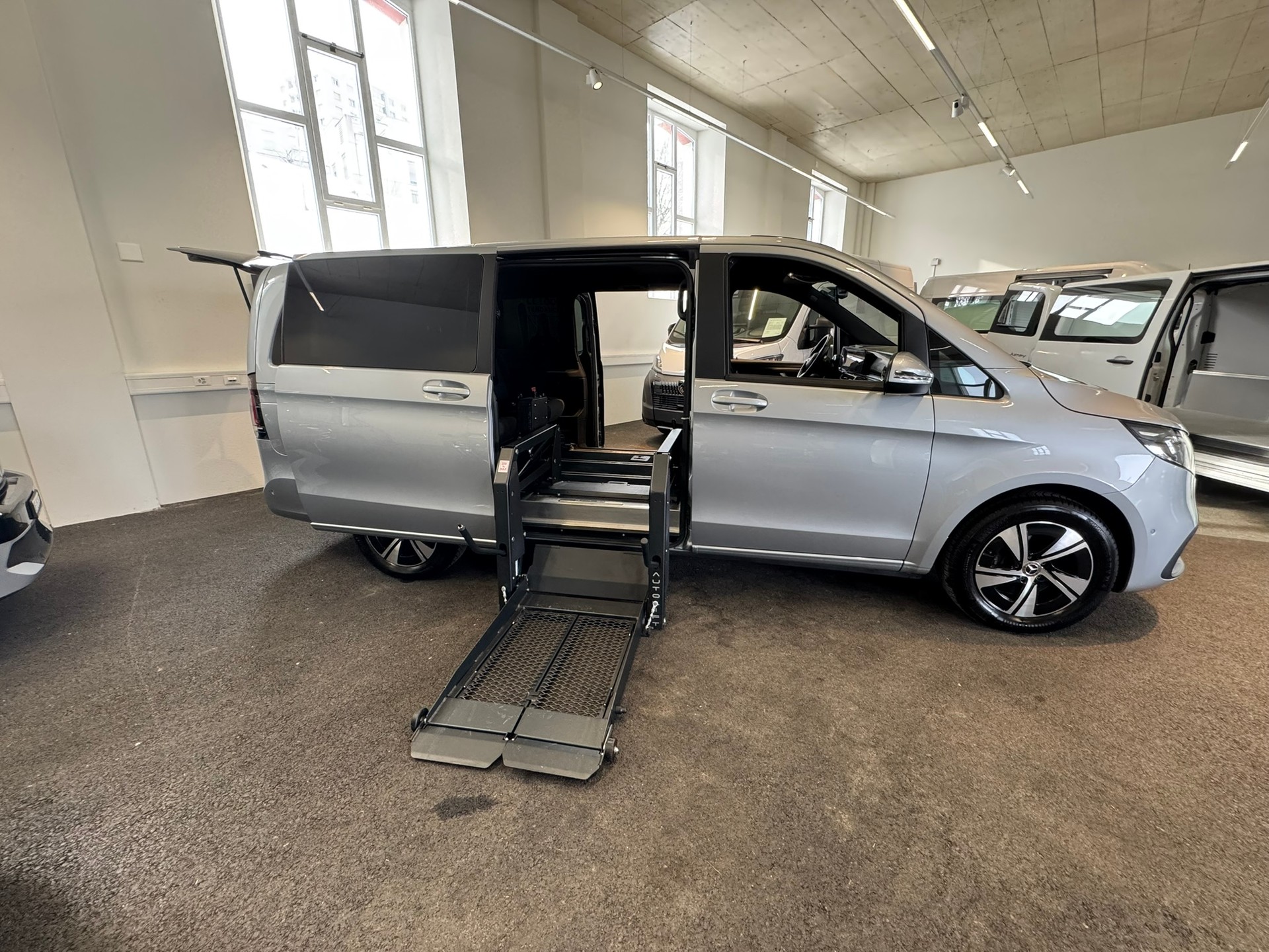 MERCEDES-BENZ V 300 d lang Style 9G-Tronic - 13