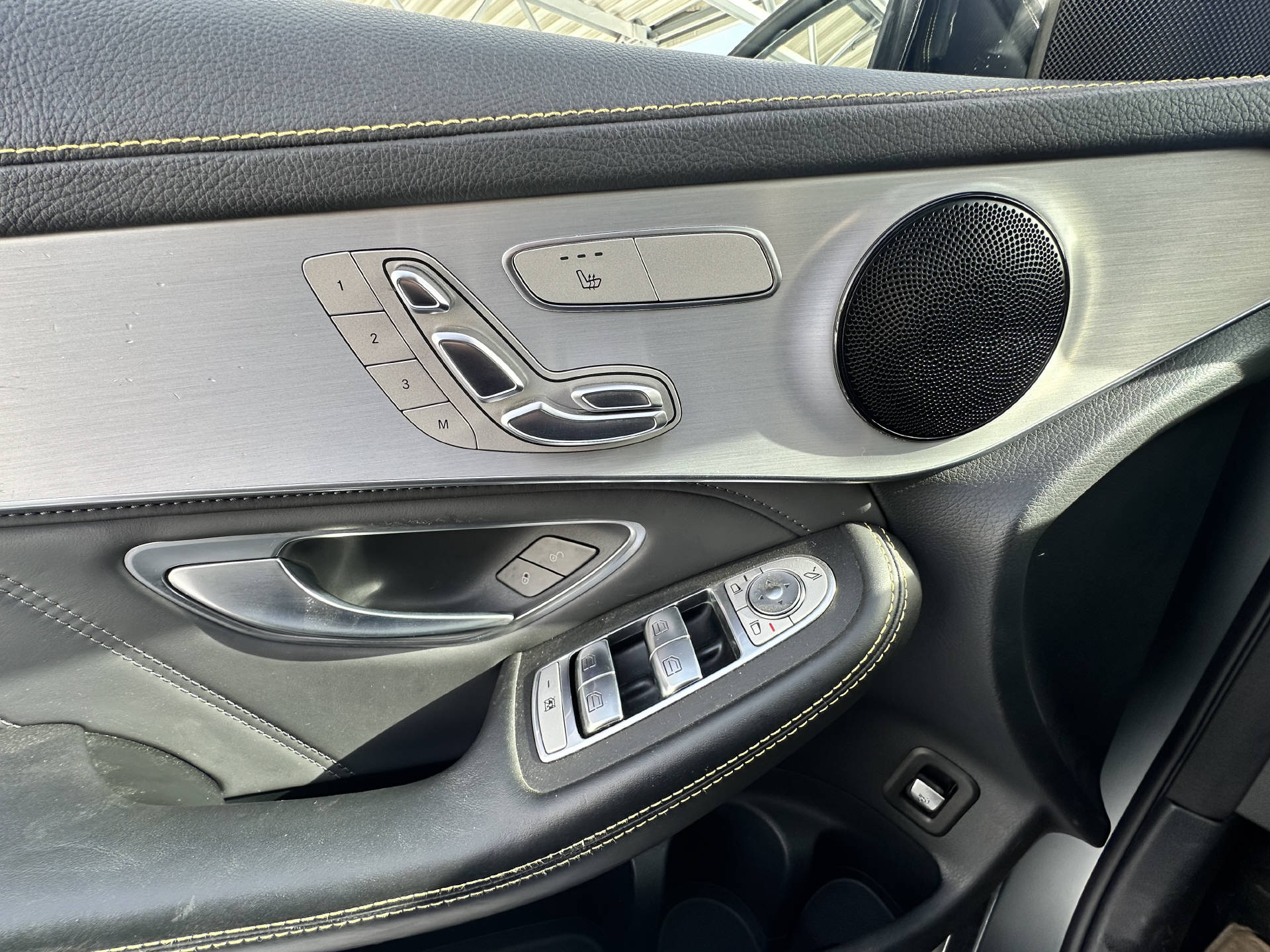 MERCEDES-BENZ GLC 63 S AMG 4m+ - 15