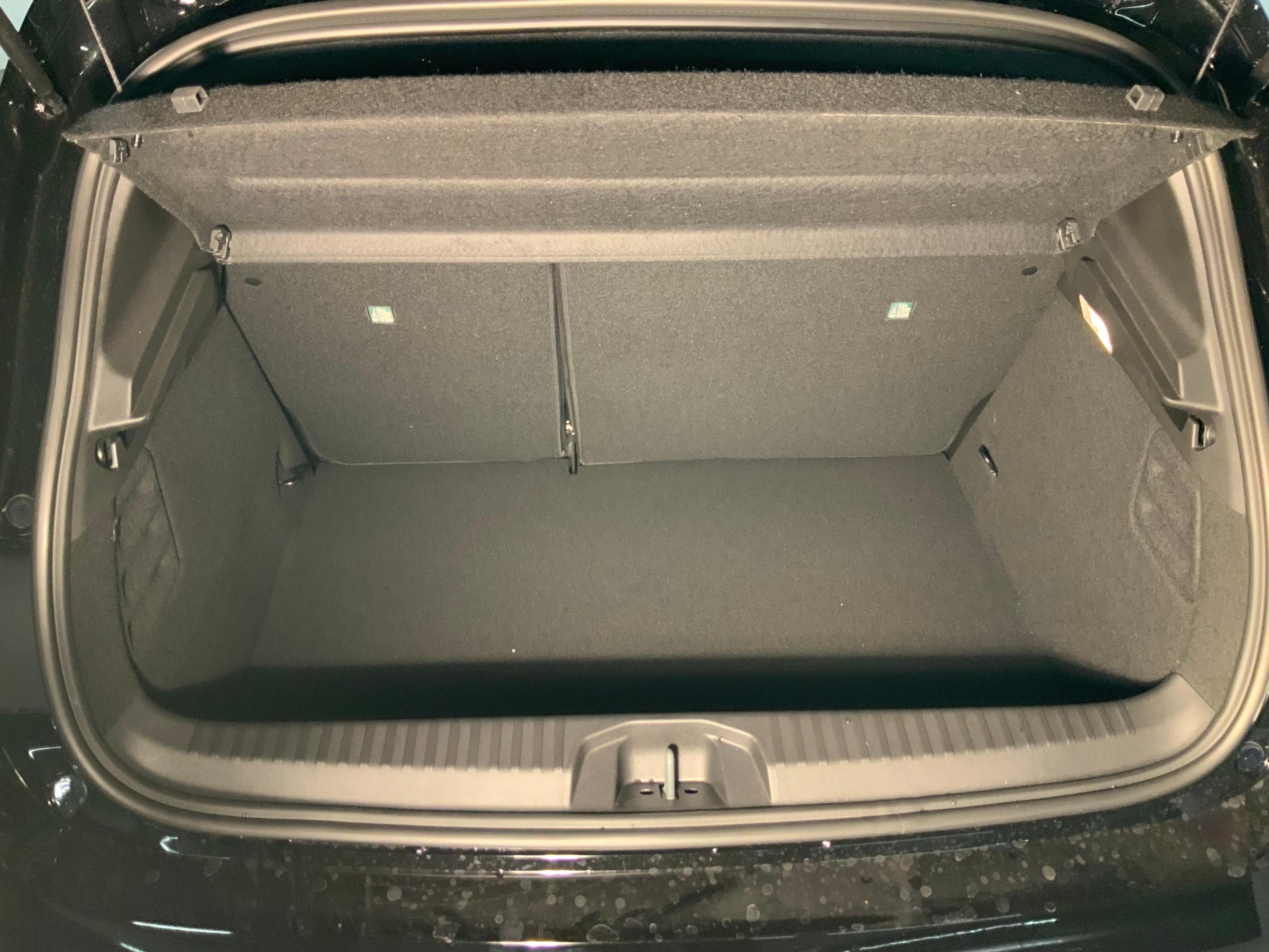 MITSUBISHI Colt 1.6 HEV Intense - 9