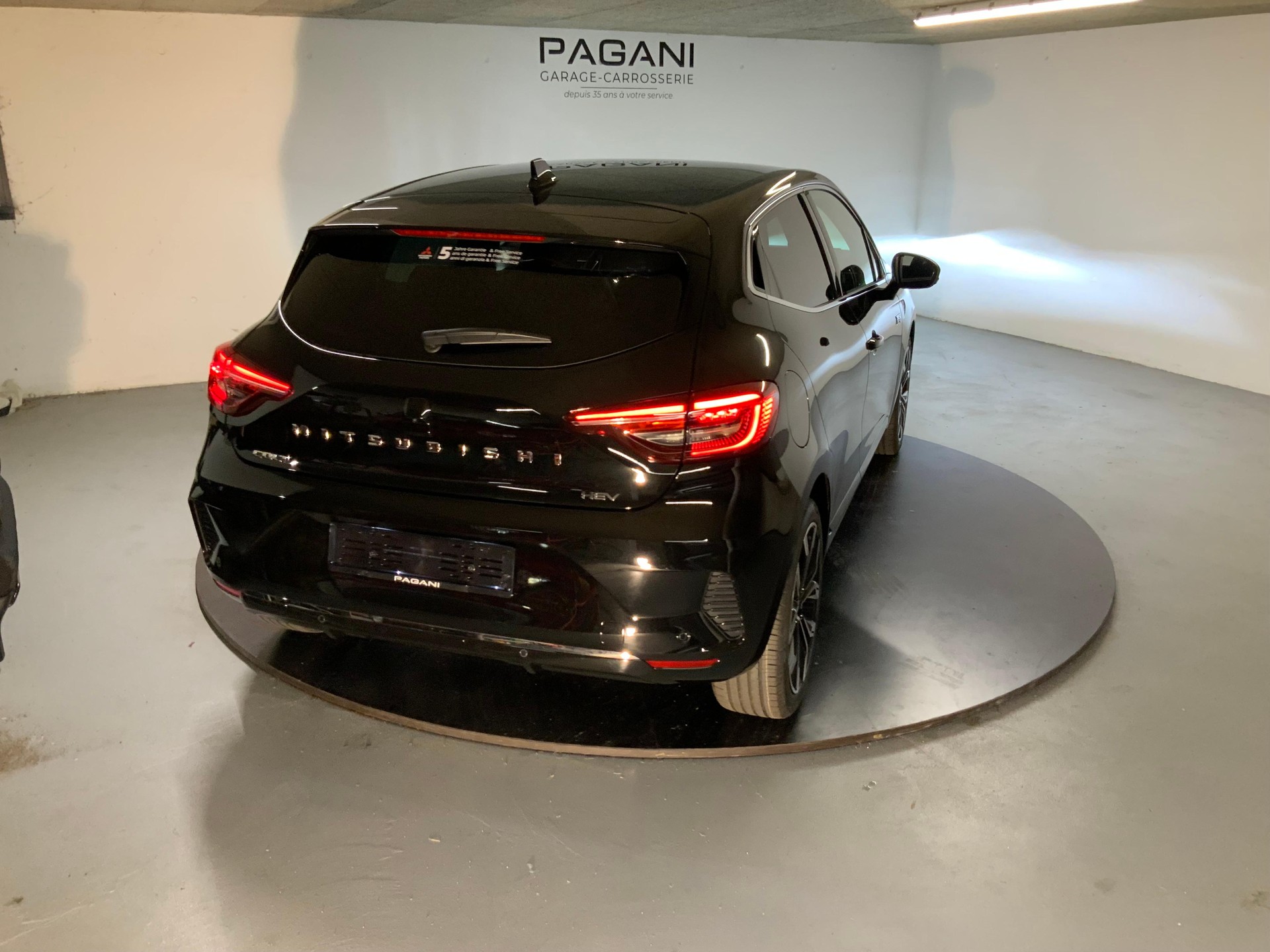 MITSUBISHI Colt 1.6 HEV Intense - 7