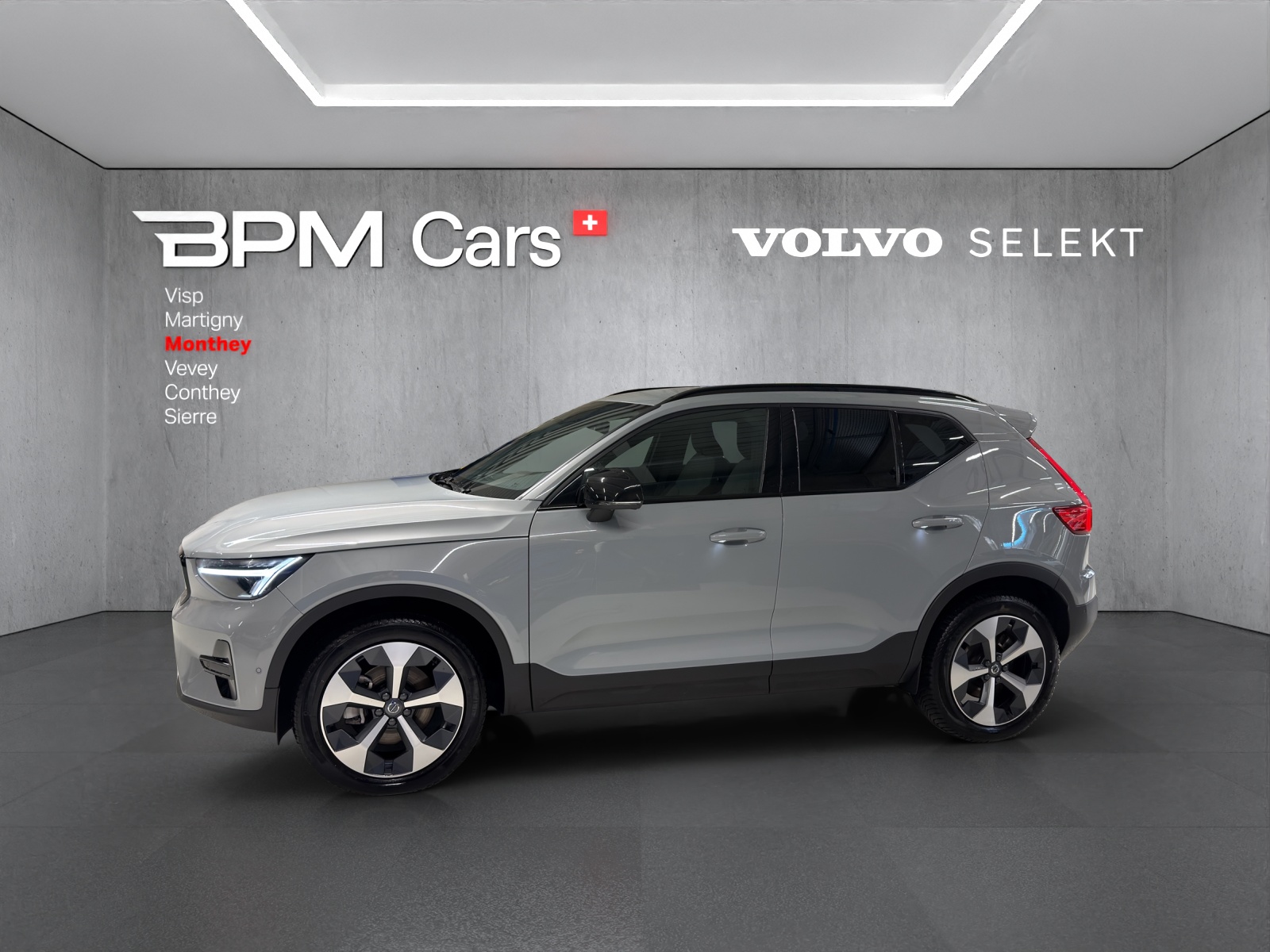 VOLVO XC40 B3 Benzin Mild Hybrid Plus Dark DCT - 7