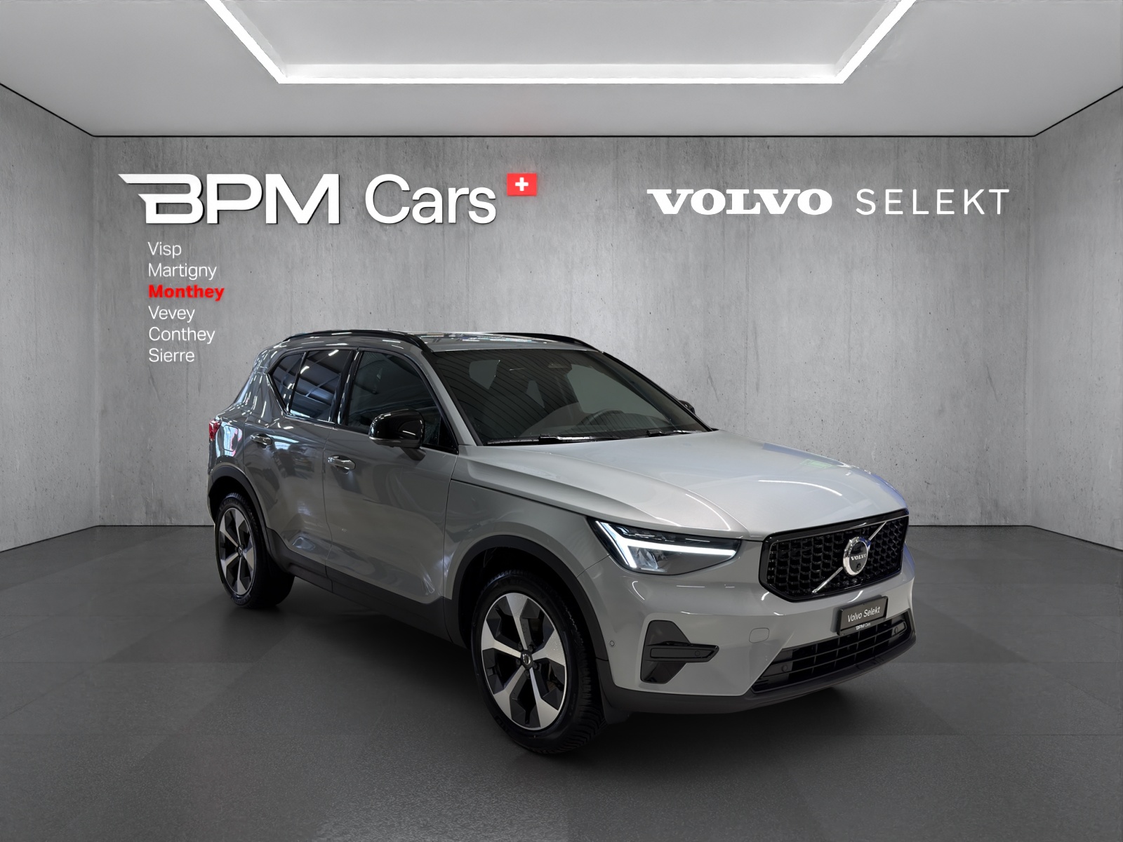 VOLVO XC40 B3 Benzin Mild Hybrid Plus Dark DCT - 3