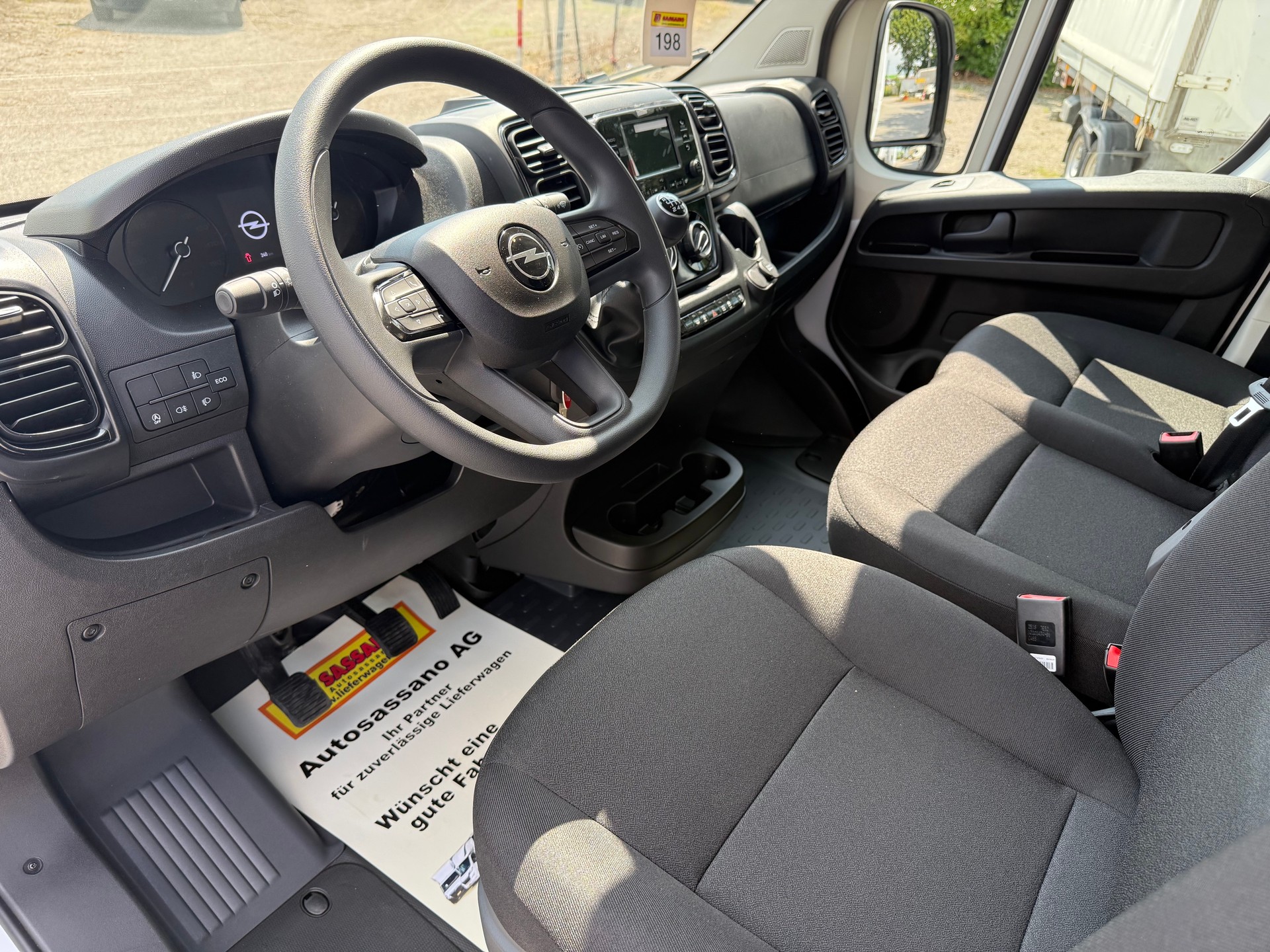 OPEL Movano 2.2 d 3.5t L2H2 140 PS neues Interieur Jg. 2026 - 11