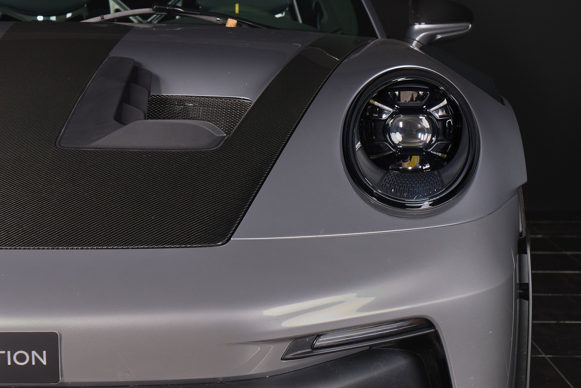 PORSCHE 911 GT3 RS - 12