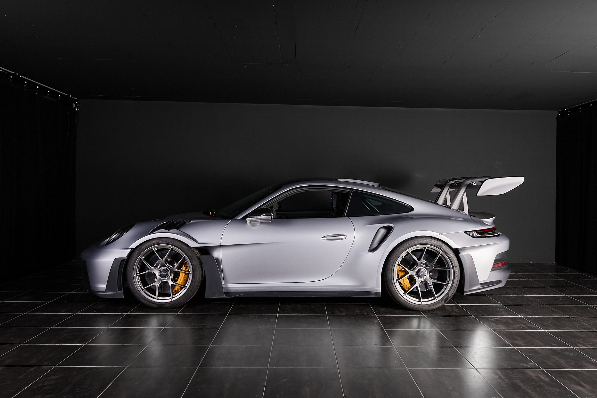 PORSCHE 911 GT3 RS - 6