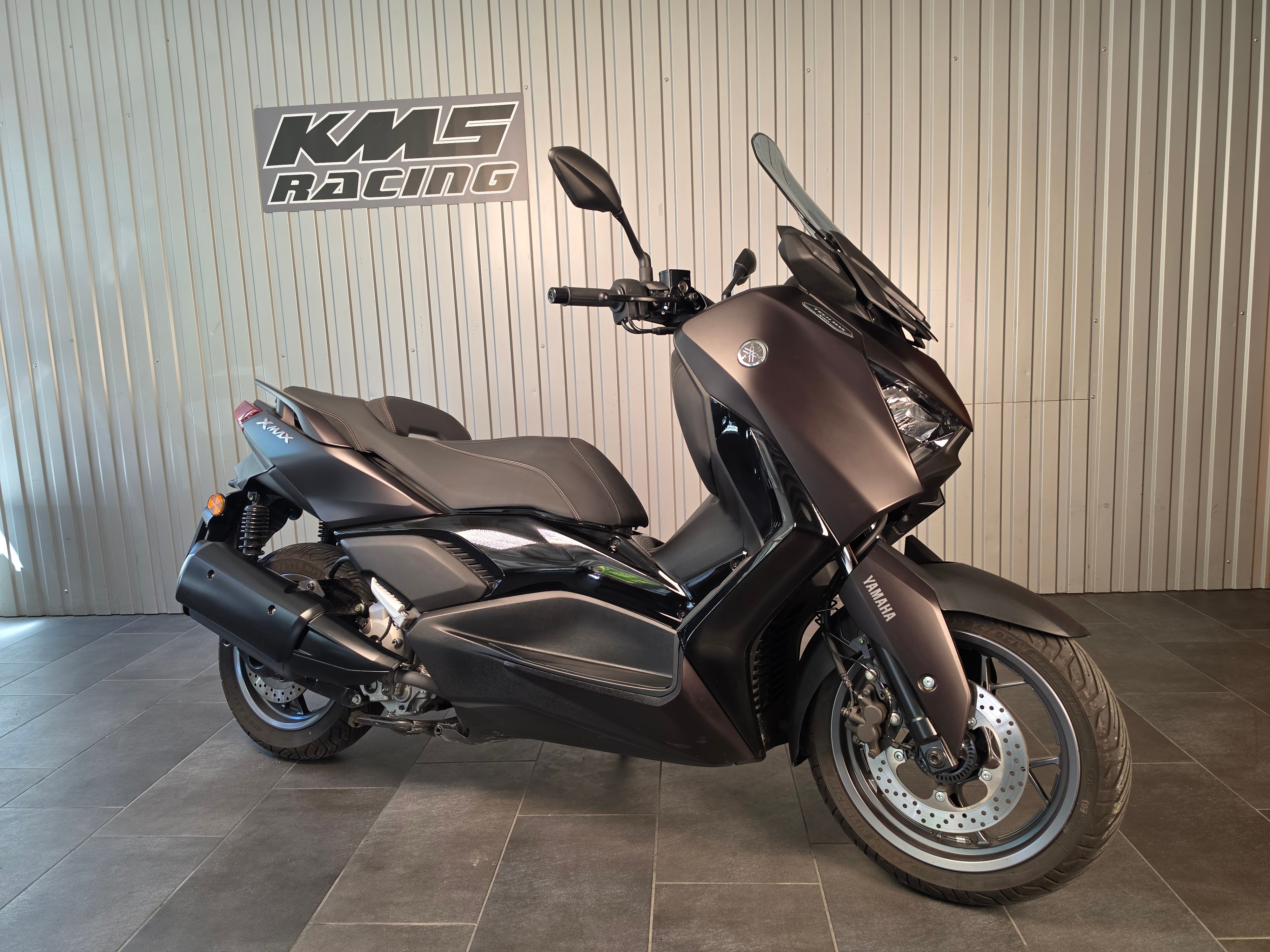 YAMAHA X-MAX