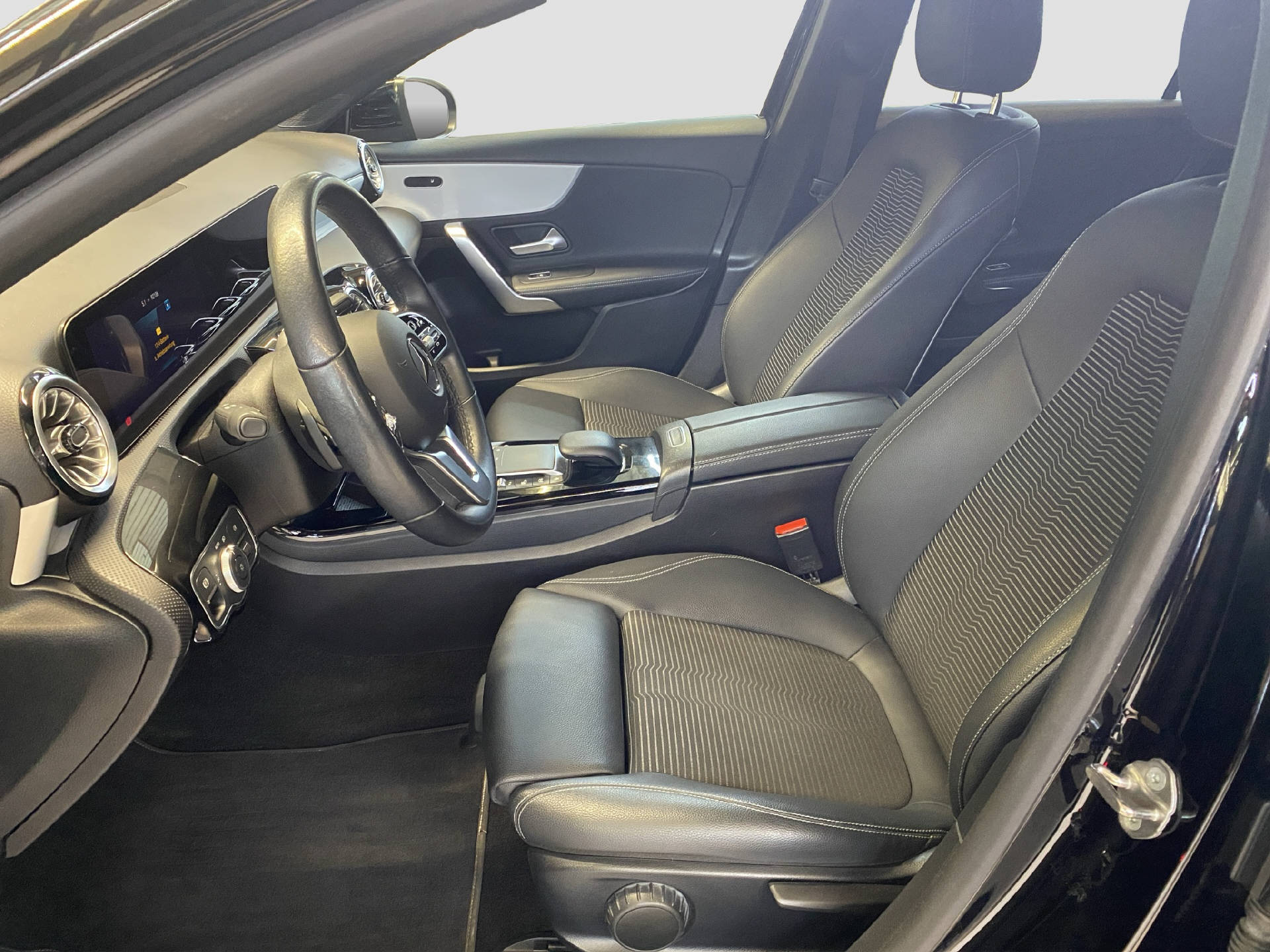 MERCEDES-BENZ A 180 Night Star - 7