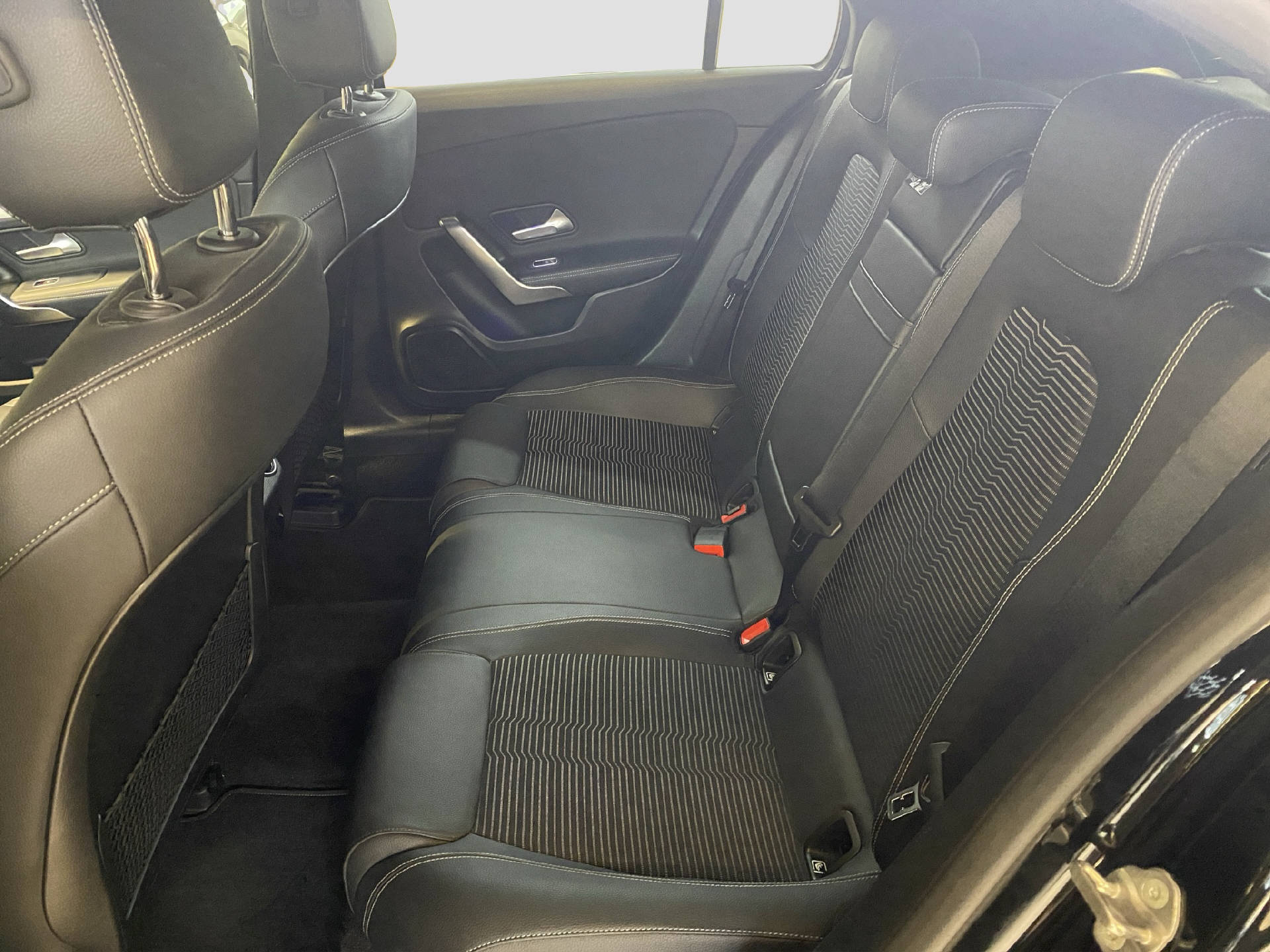 MERCEDES-BENZ A 180 Night Star - 13