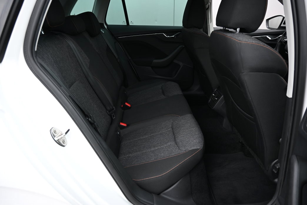 SKODA Kamiq 1.0 TSI Ambition DSG - 8