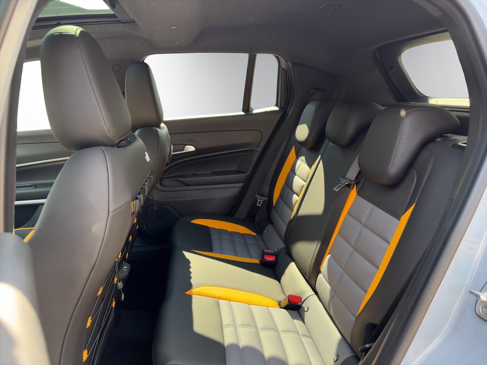 JEEP Avenger 1.2 Turbo MHEV The North Face Sky 4xe - 6