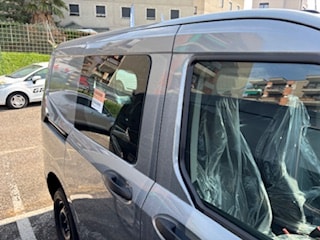 FORD Transit Courier Van 1.0 EcoBoost Trend Automat - 4