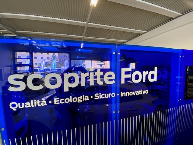 FORD Transit Courier Van 1.0 EcoBoost Trend Automat - 12