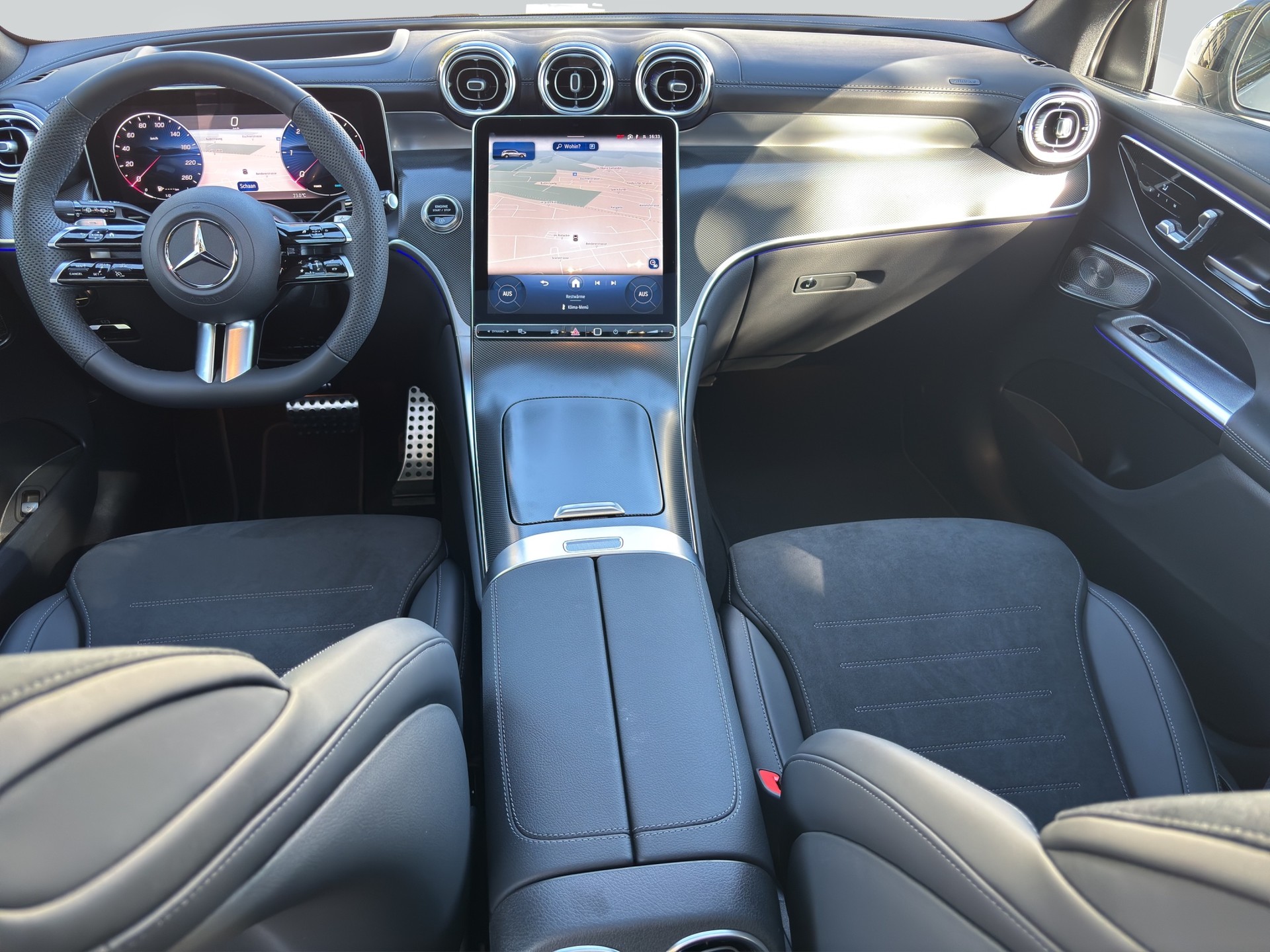 MERCEDES-BENZ GLC 300 d 4Matic 9G-Tronic - 10