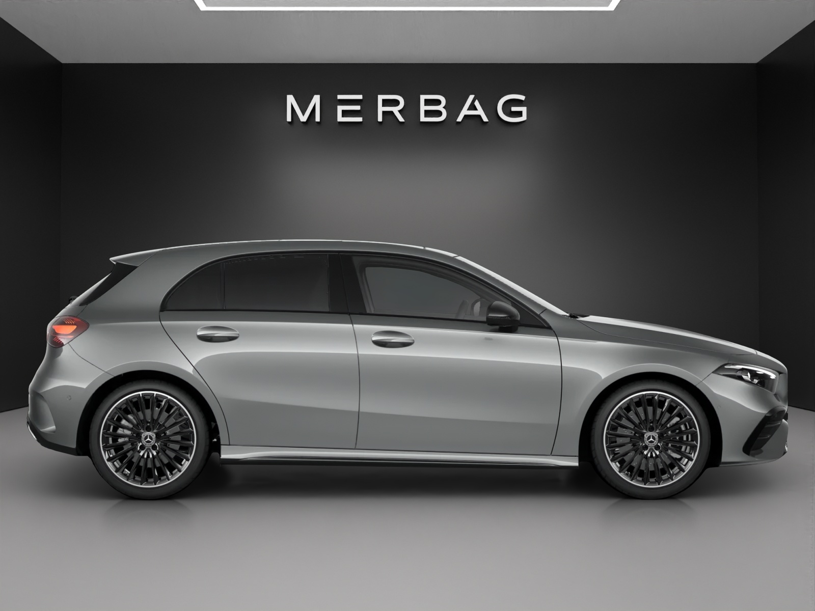 MERCEDES-BENZ A 220 4Matic 8G-DCT - 2