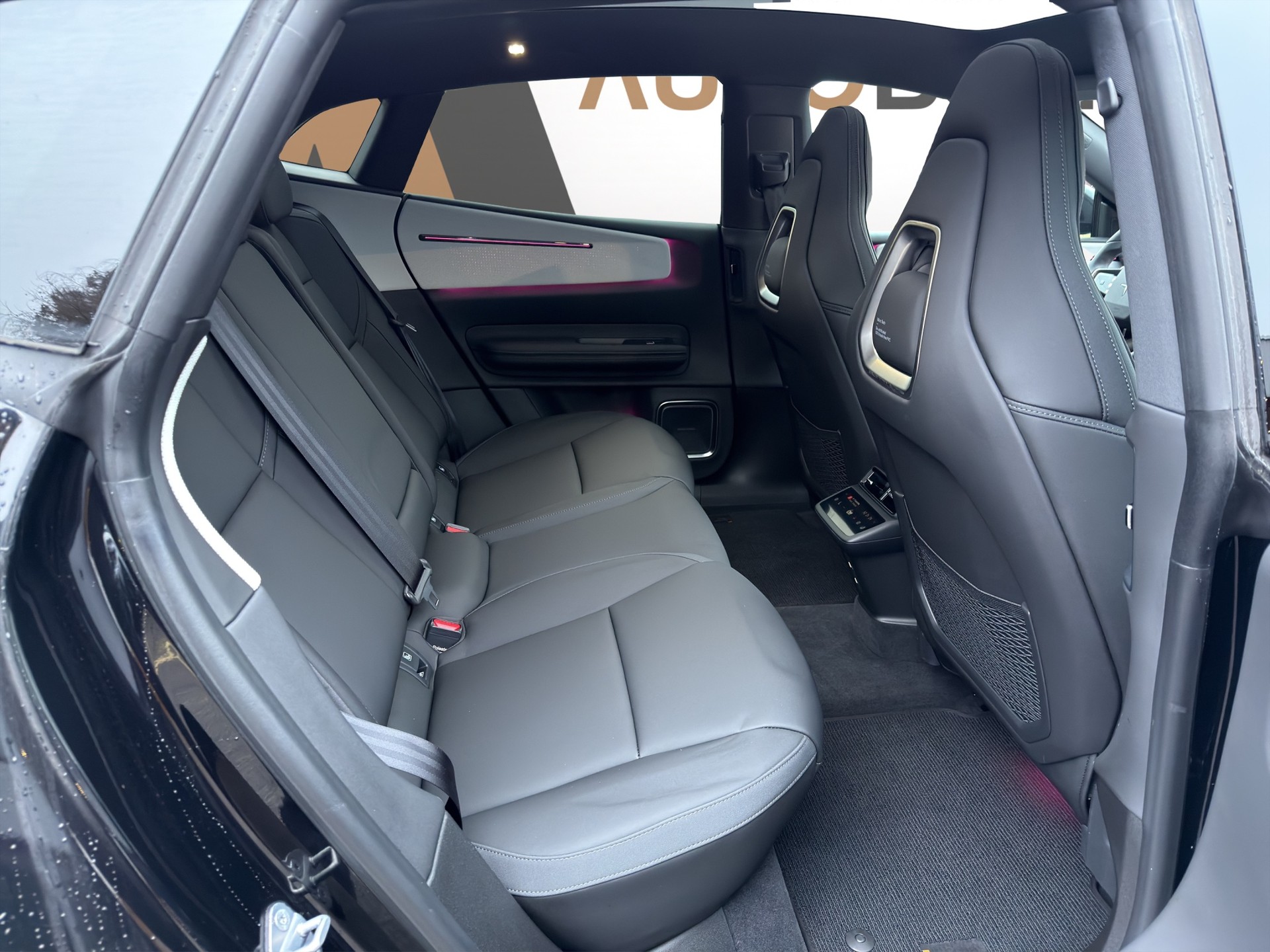 POLESTAR 4 Long Range Dual Motor - 12