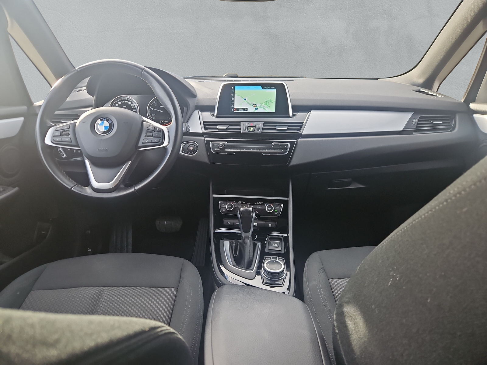 BMW 225xe Active Tourer - 14