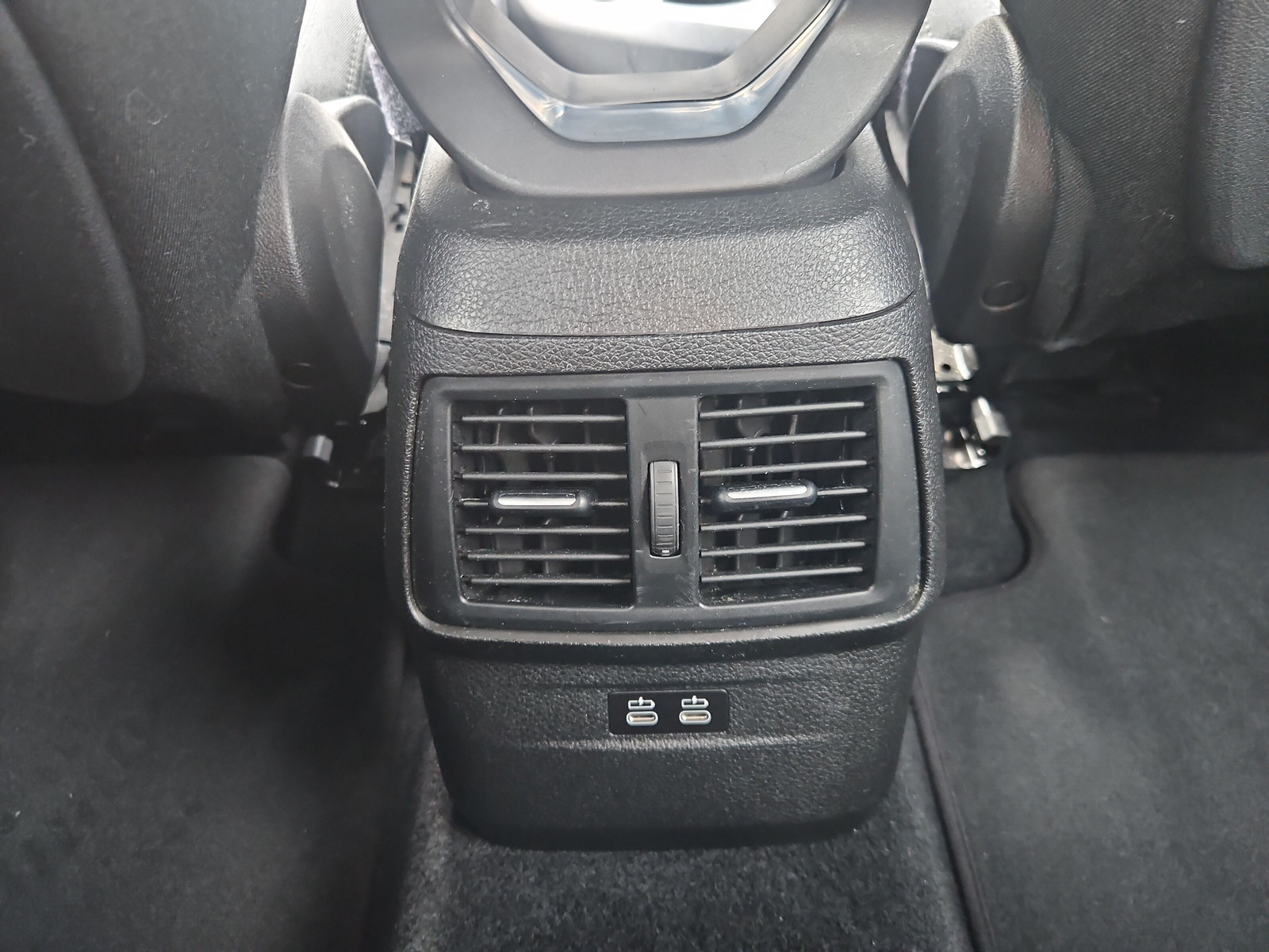 BMW 225xe Active Tourer - 21