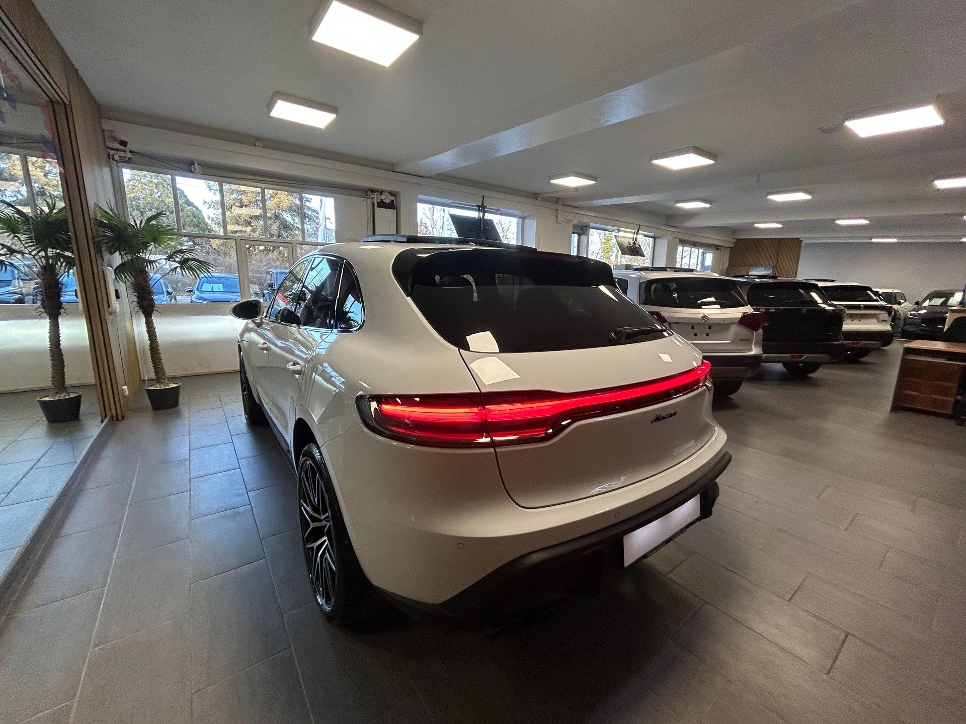 PORSCHE Macan 2.0 - 9