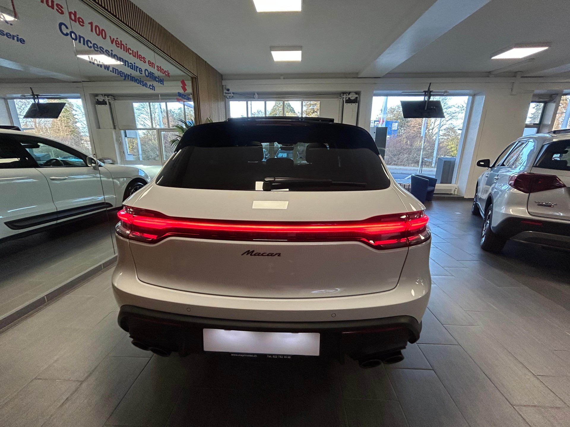 PORSCHE Macan 2.0 - 12