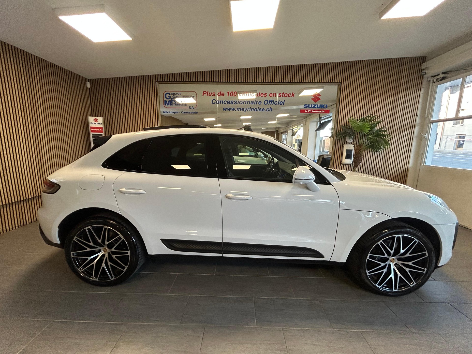PORSCHE Macan 2.0