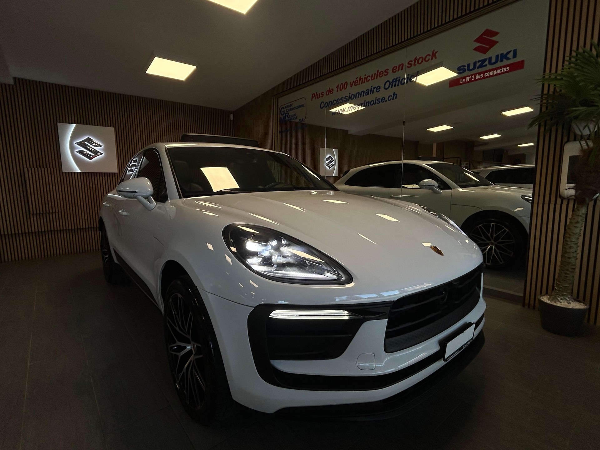 PORSCHE Macan 2.0 - 4