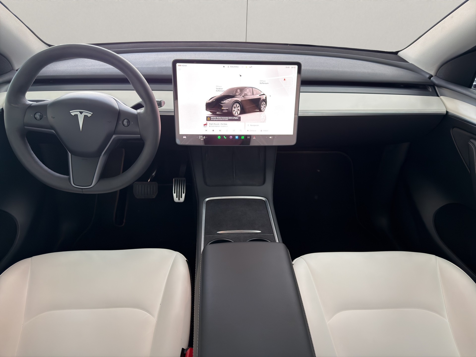 TESLA Model Y RWD - 8