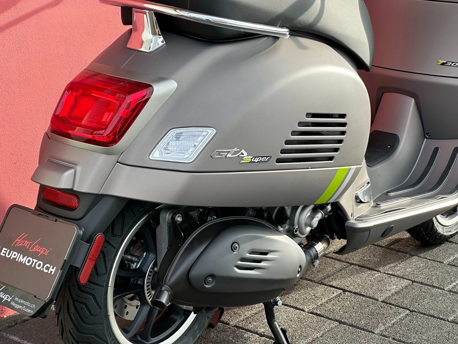 PIAGGIO Vespa GTS 125 Super Tech ABS - 9