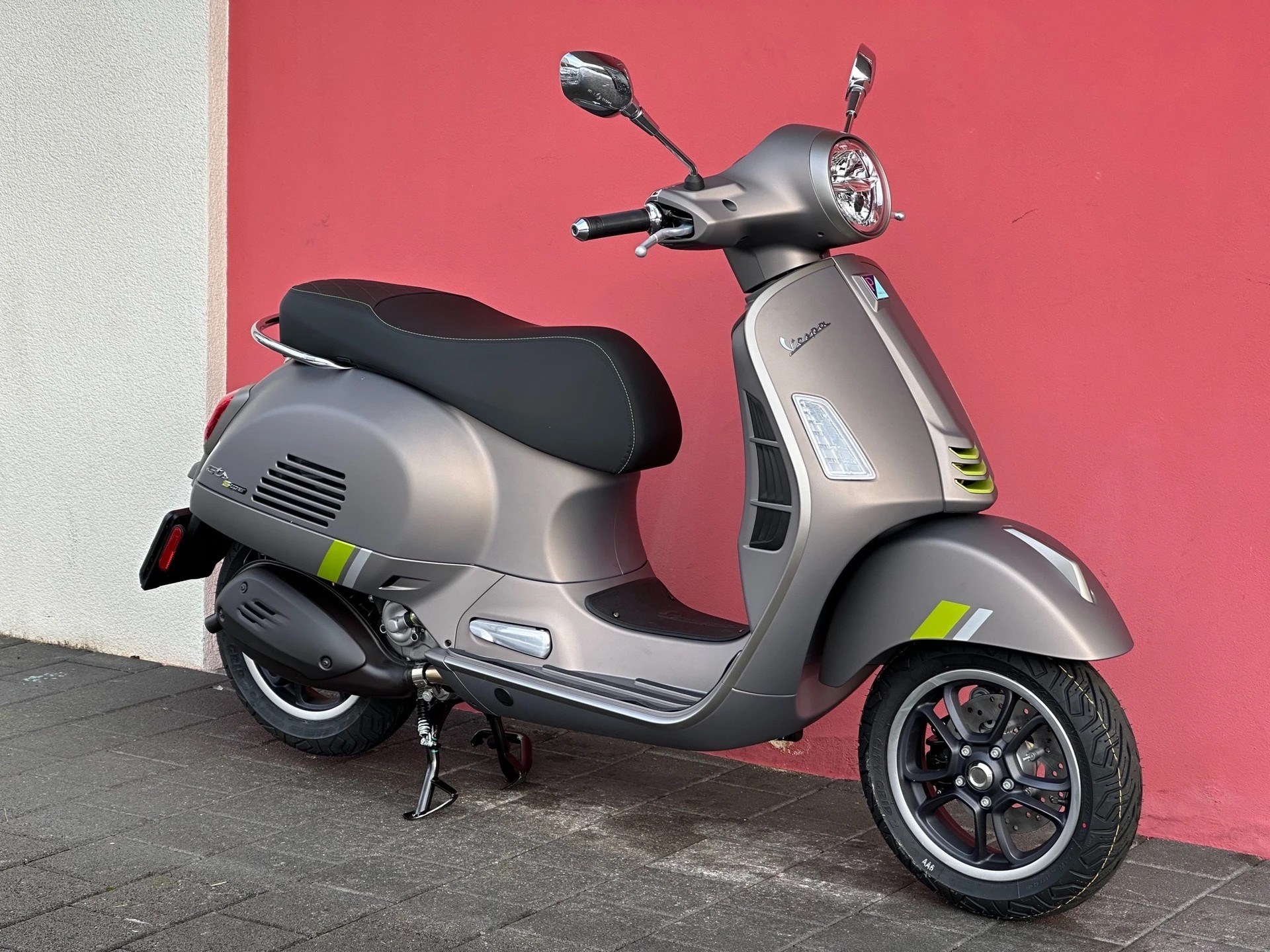 PIAGGIO Vespa GTS 125 Super Tech ABS - 4