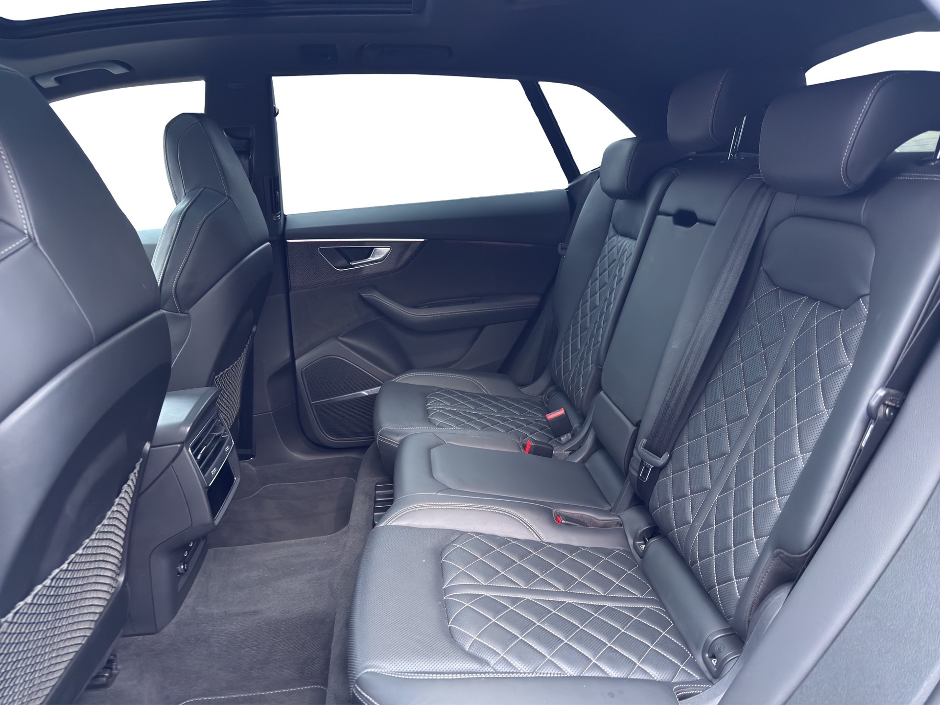 AUDI SQ8 TFSI quattro tiptronic - 11