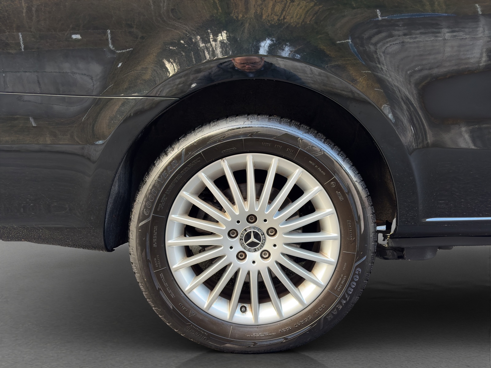 MERCEDES-BENZ V 250 d extralang Avantgarde 4Matic 9G-Tronic - 19