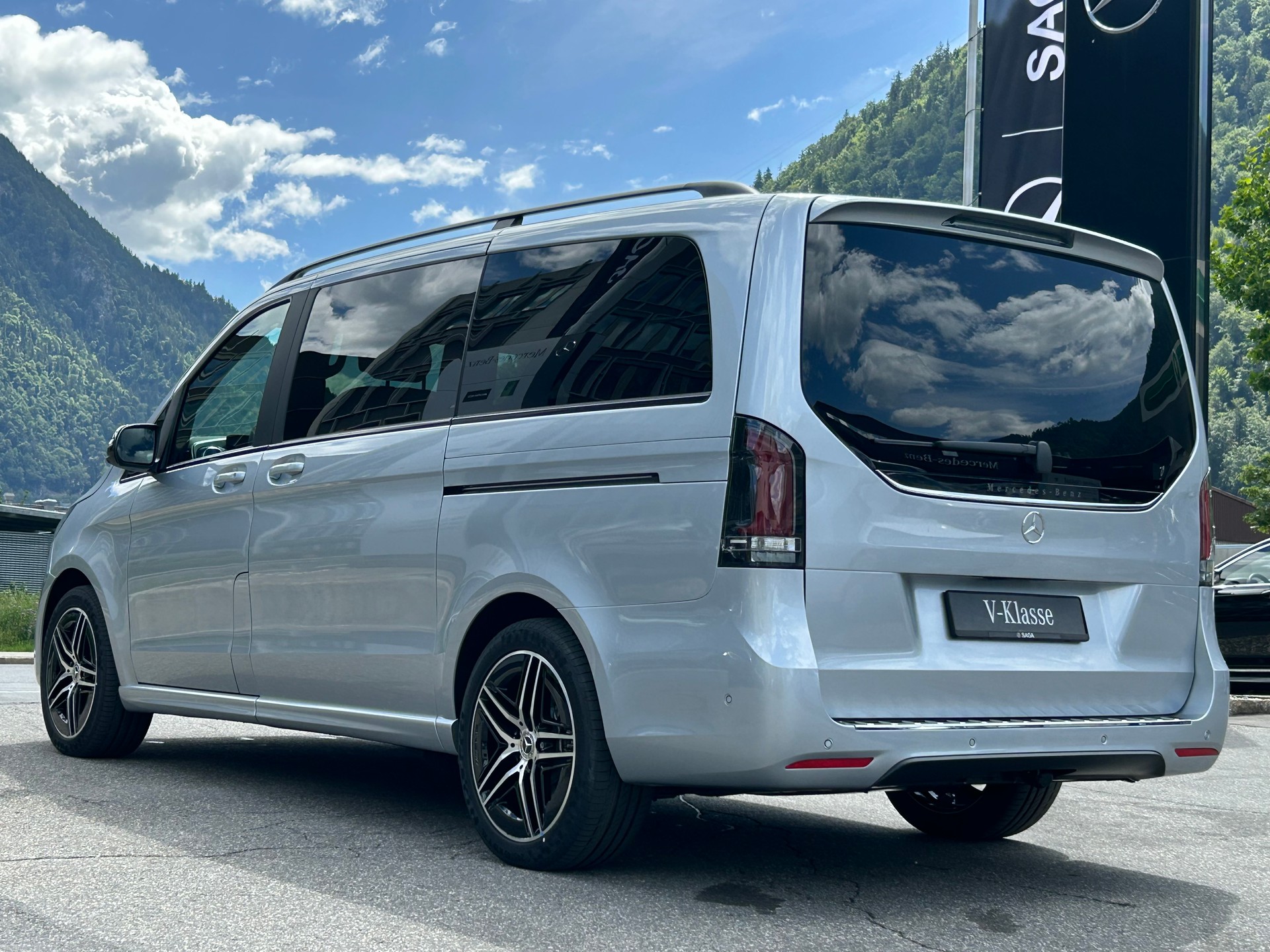 MERCEDES-BENZ V 300d Exclusive Lang SWISS EDITION 4Matic - 8