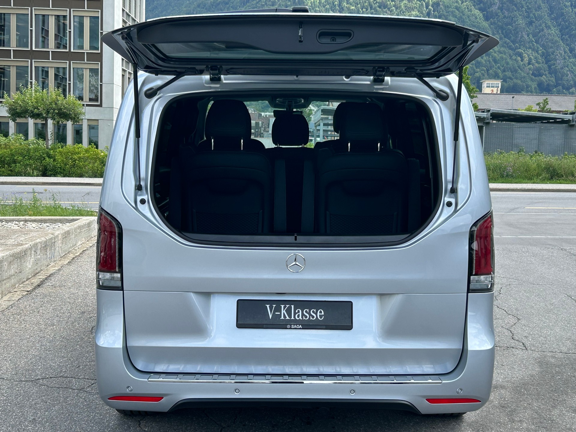 MERCEDES-BENZ V 300d Exclusive Lang SWISS EDITION 4Matic - 10
