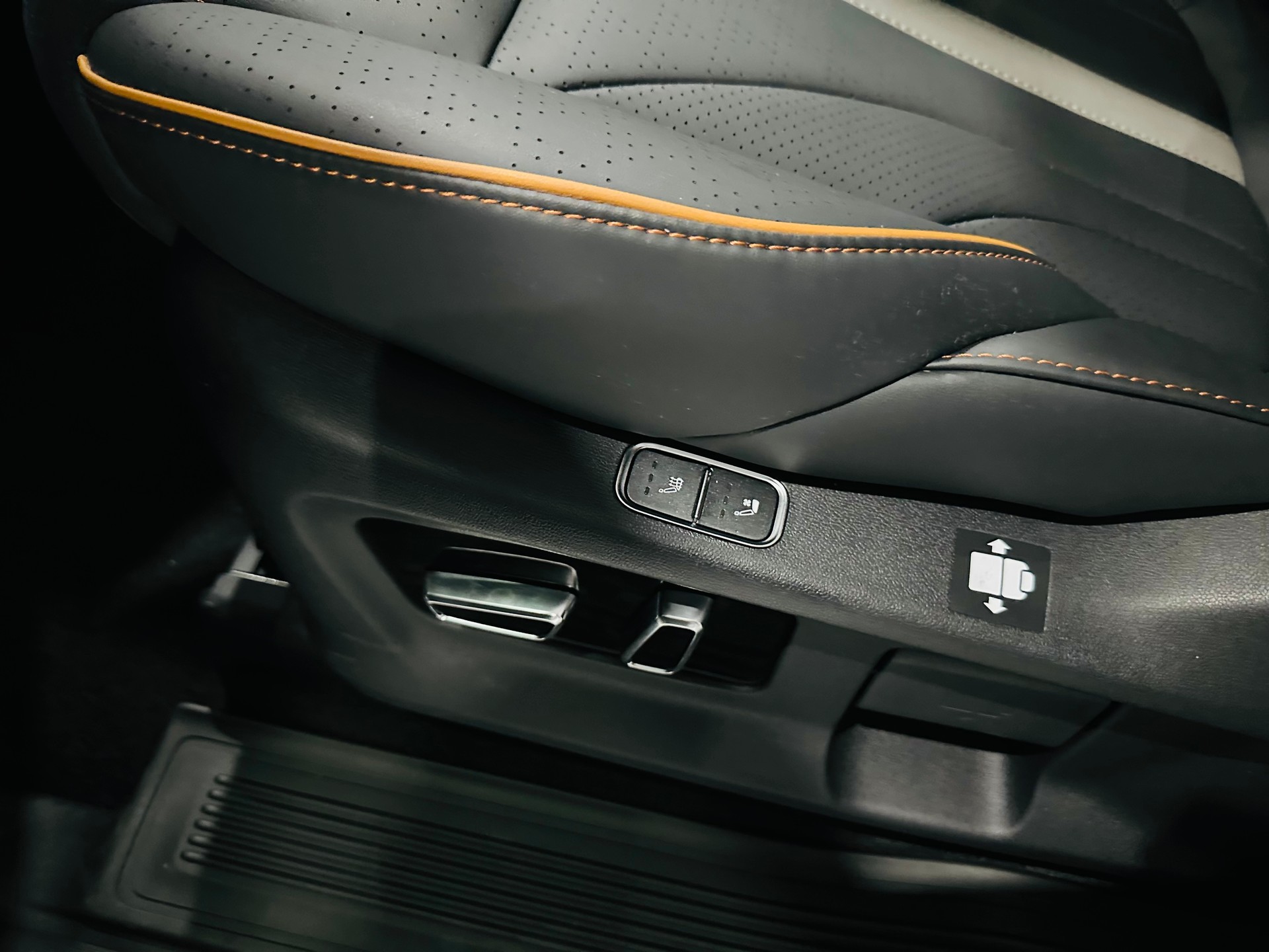 CIRELLI 7 Black PHEV - 4