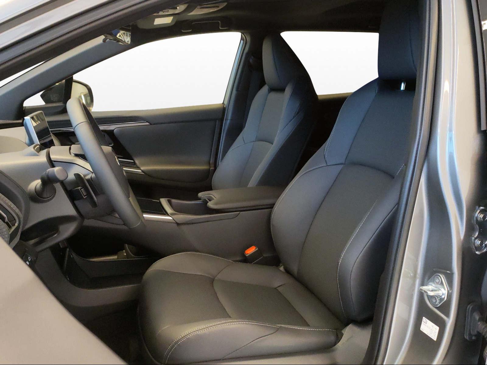 SUBARU Solterra eV Luxury AWD - 11