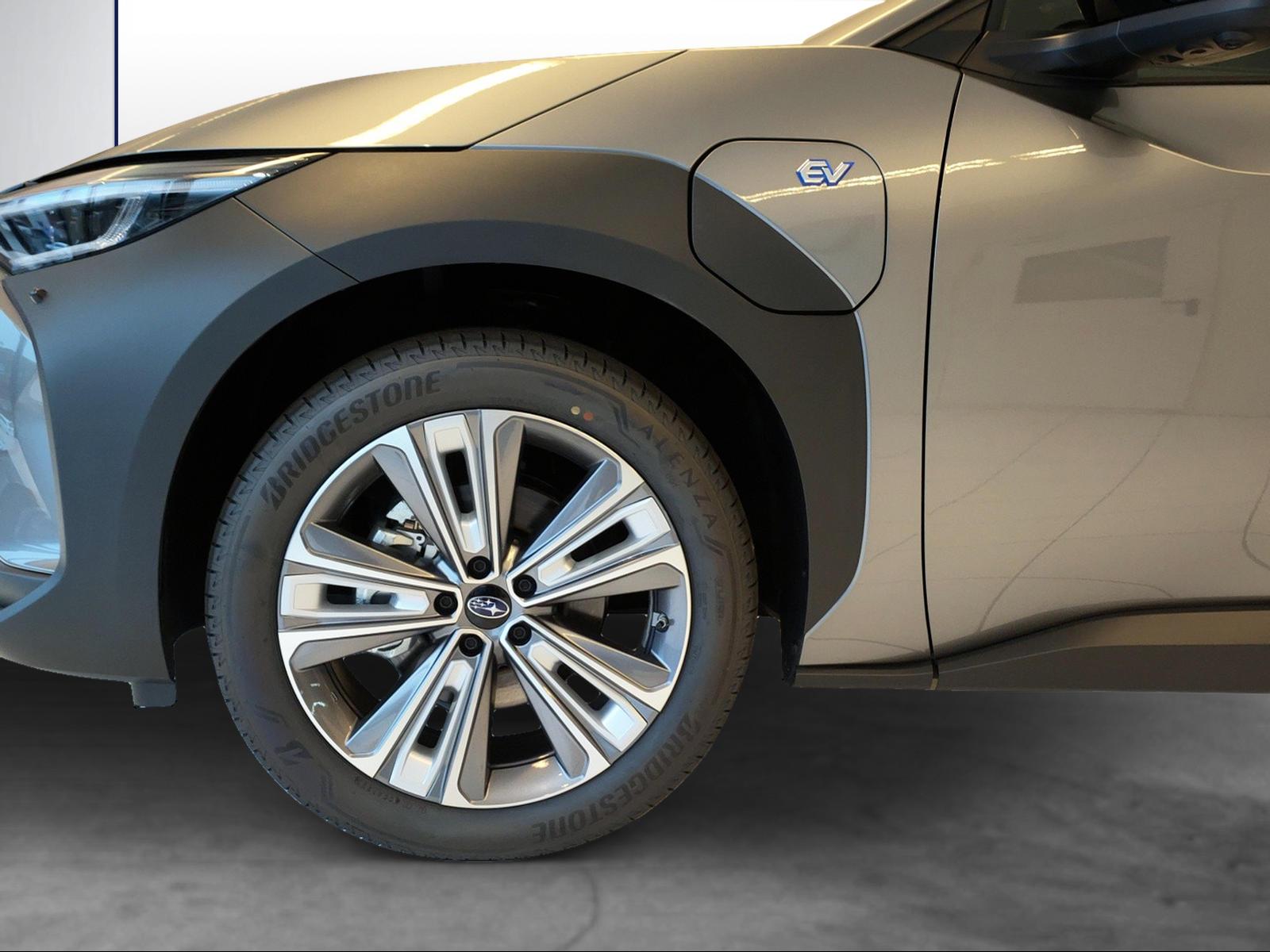 SUBARU Solterra eV Luxury AWD - 4