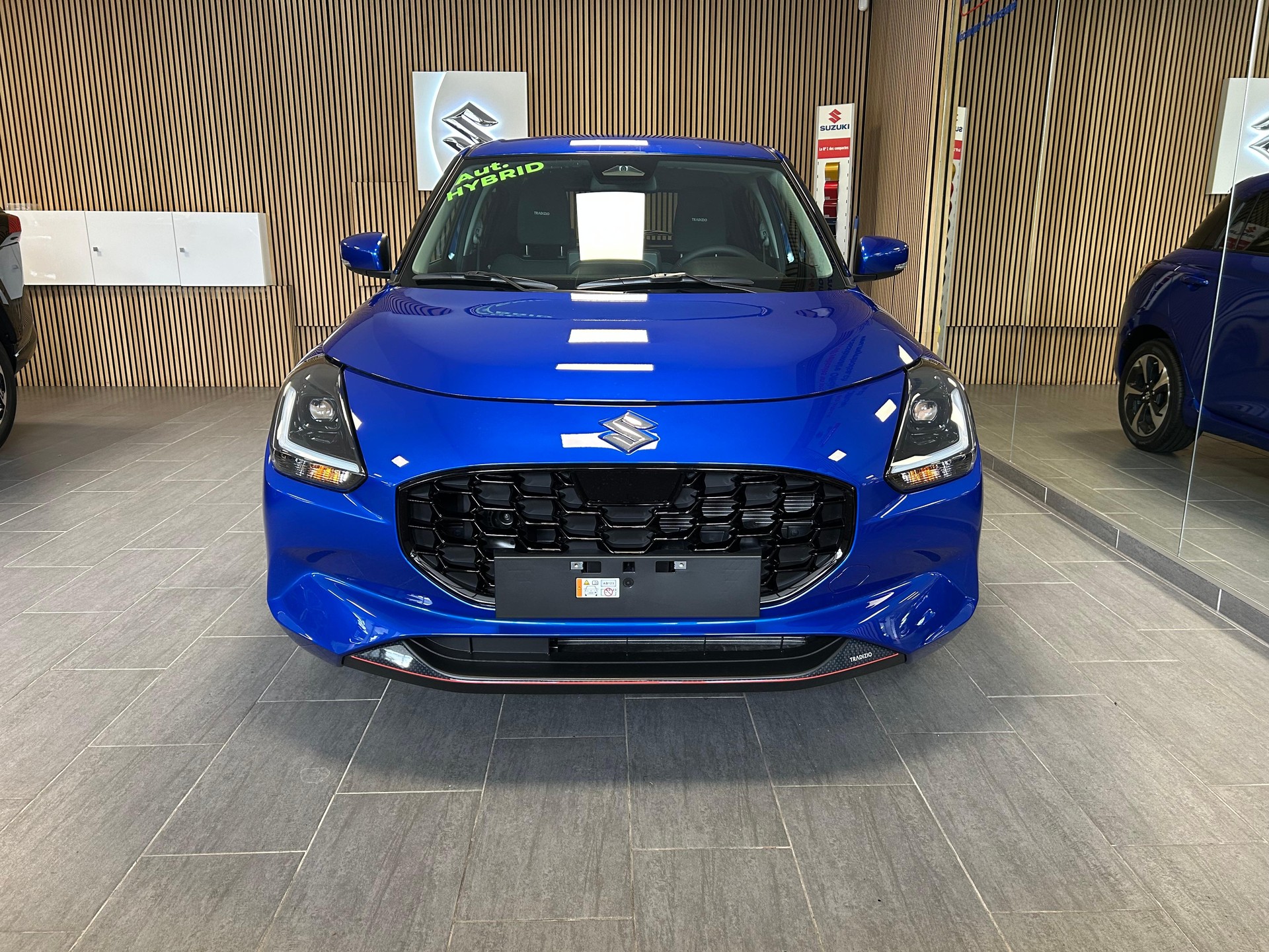 SUZUKI Swift 1.2 Tradizio Top Hybrid - 4