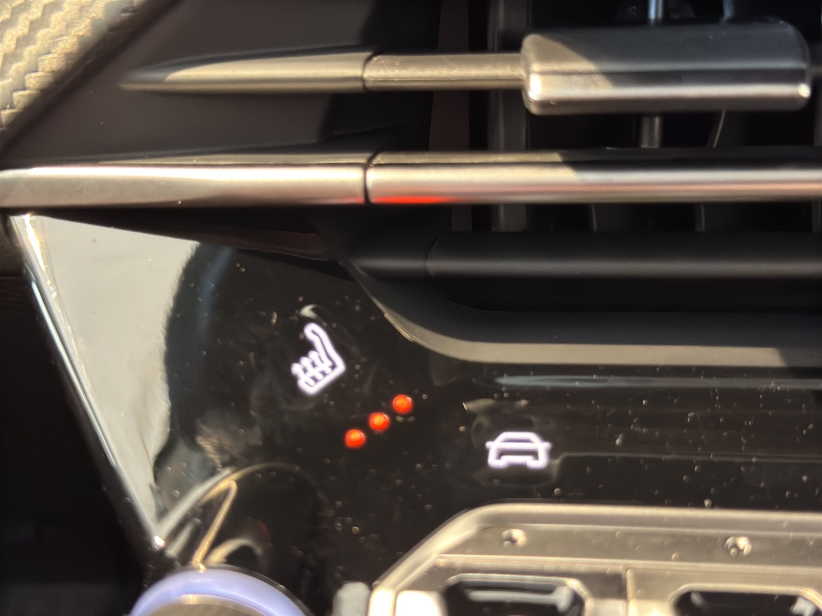 PEUGEOT 208 1.2 Hybrid Allure Premium - 11