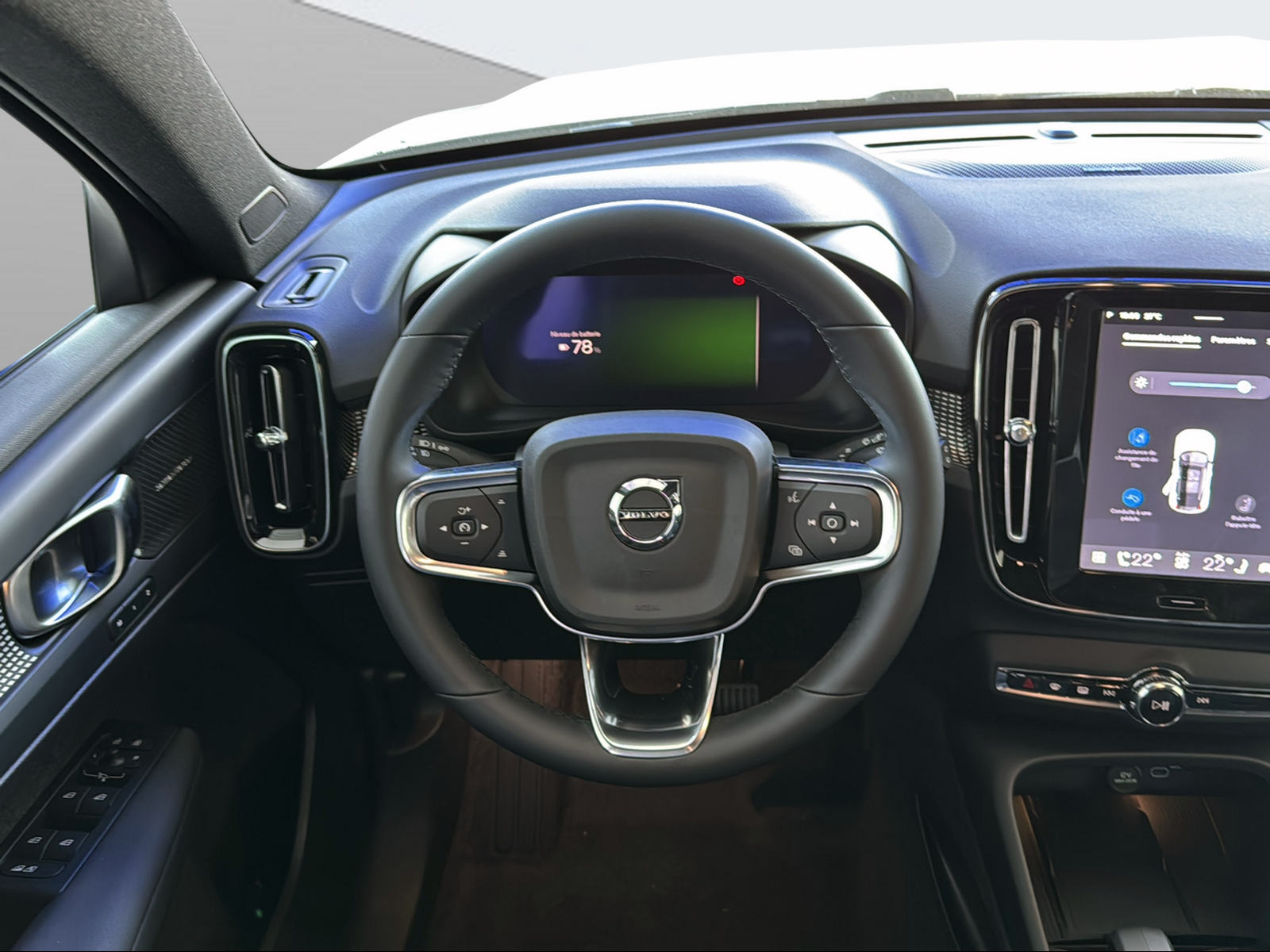 VOLVO EX40 82kWh Twin Motor Performance AWD Ultra - 12