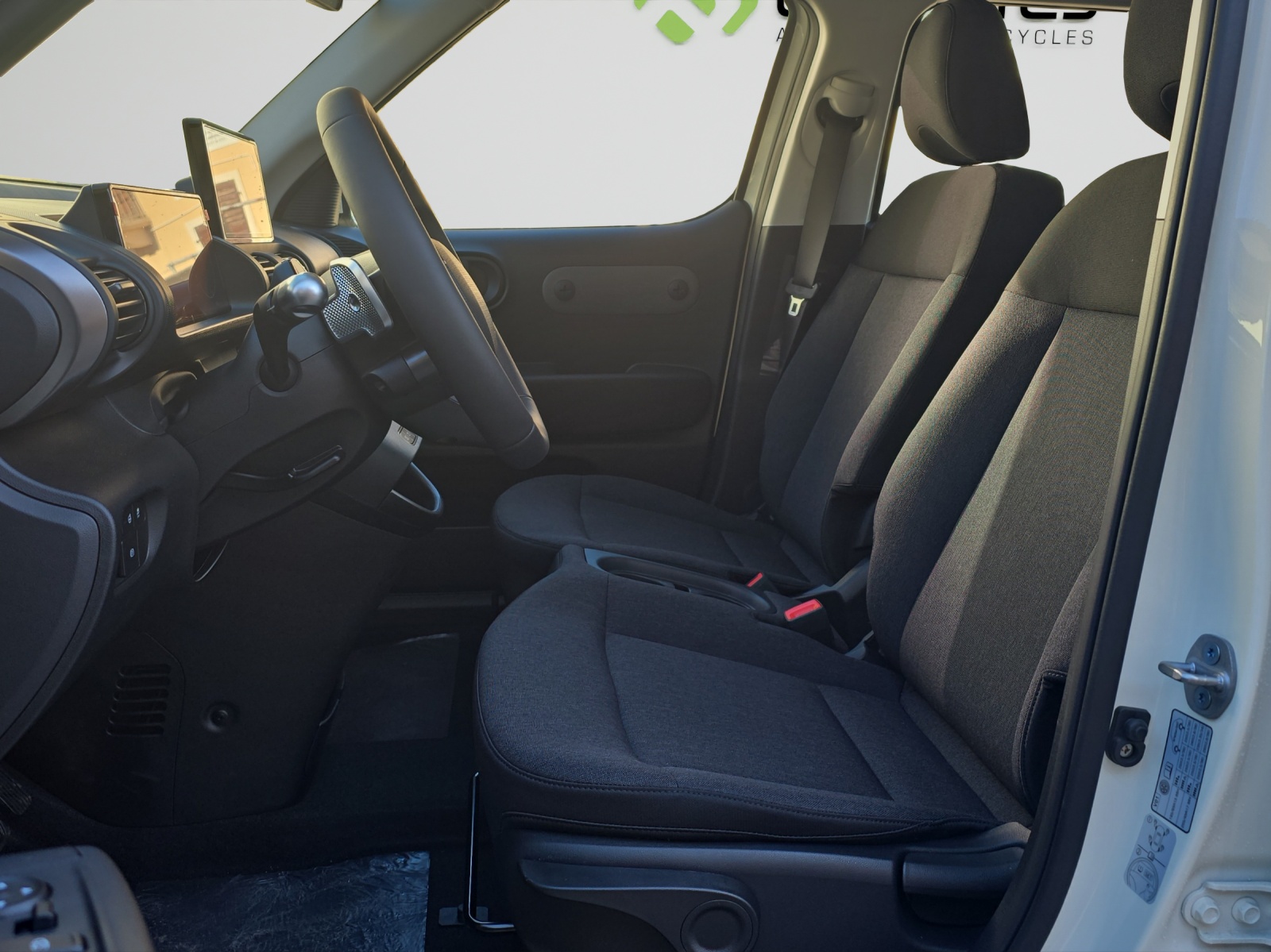 HYUNDAI Inster 42kWh Origo - 11