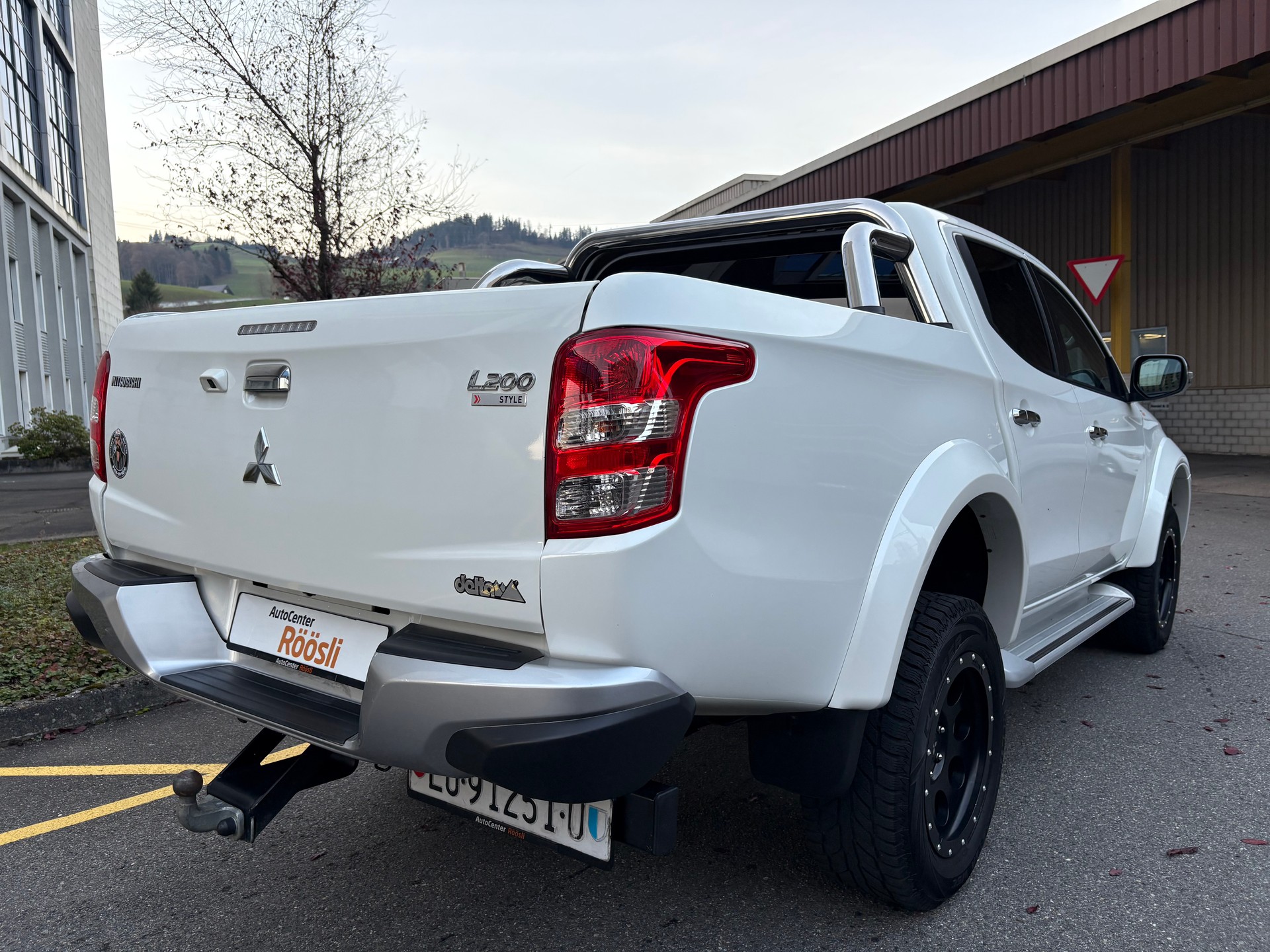 MITSUBISHI L 200 2.4 Style Anniversary Double Cab A - 6